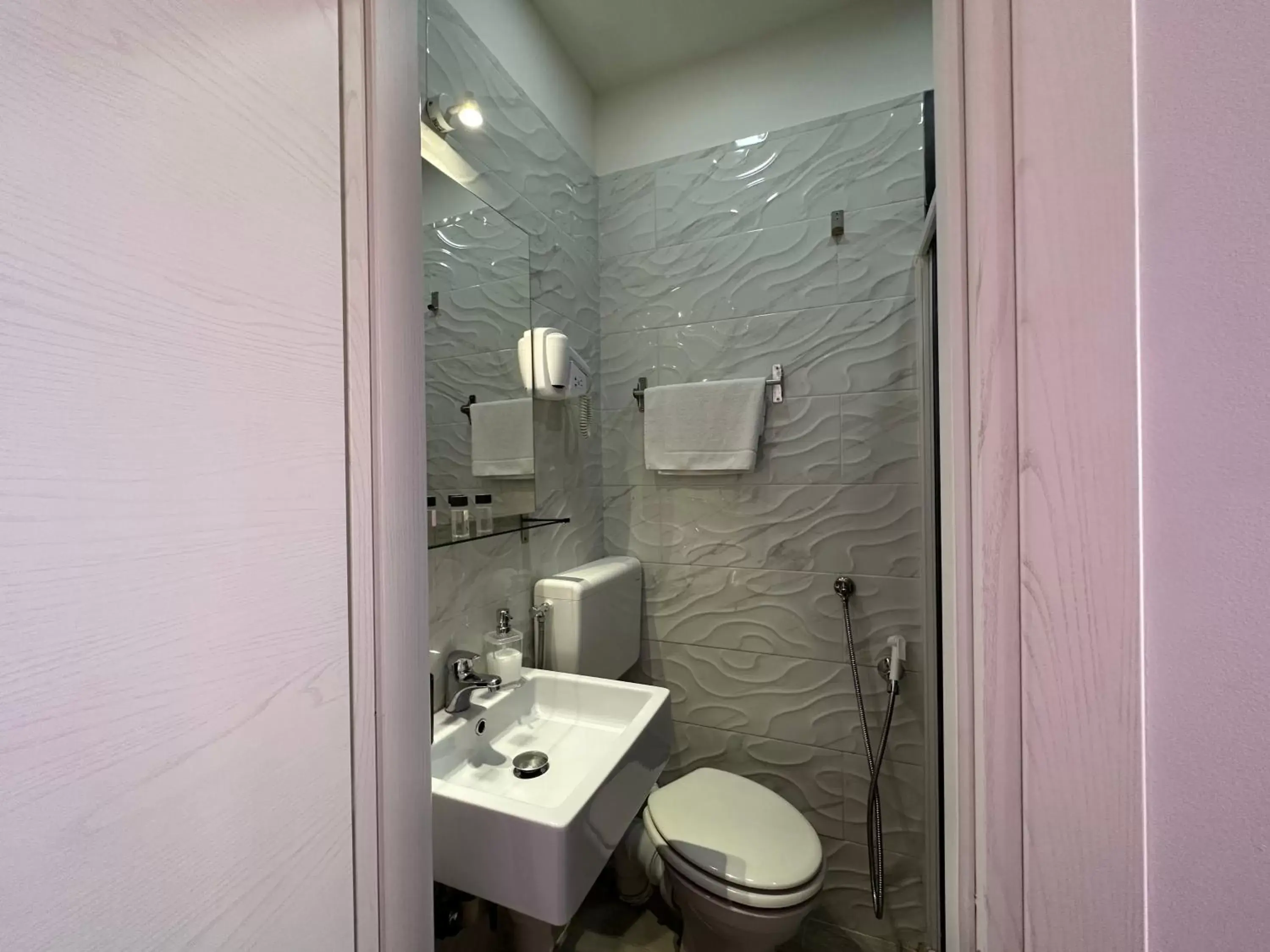 Toilet, Bathroom in Archivio Storico Napoli Centro