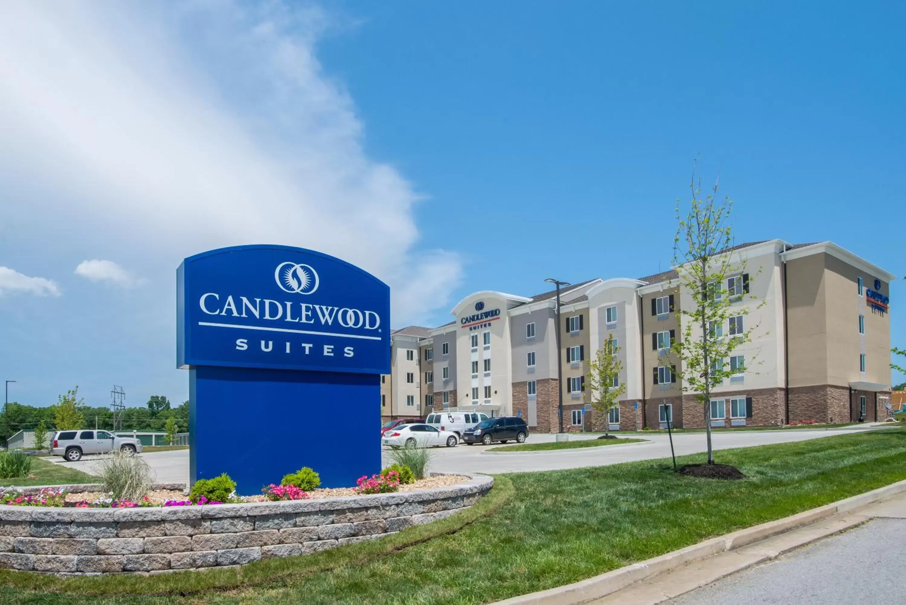 Property Building in Candlewood Suites Columbia Hwy 63 & I-70, an IHG Hotel