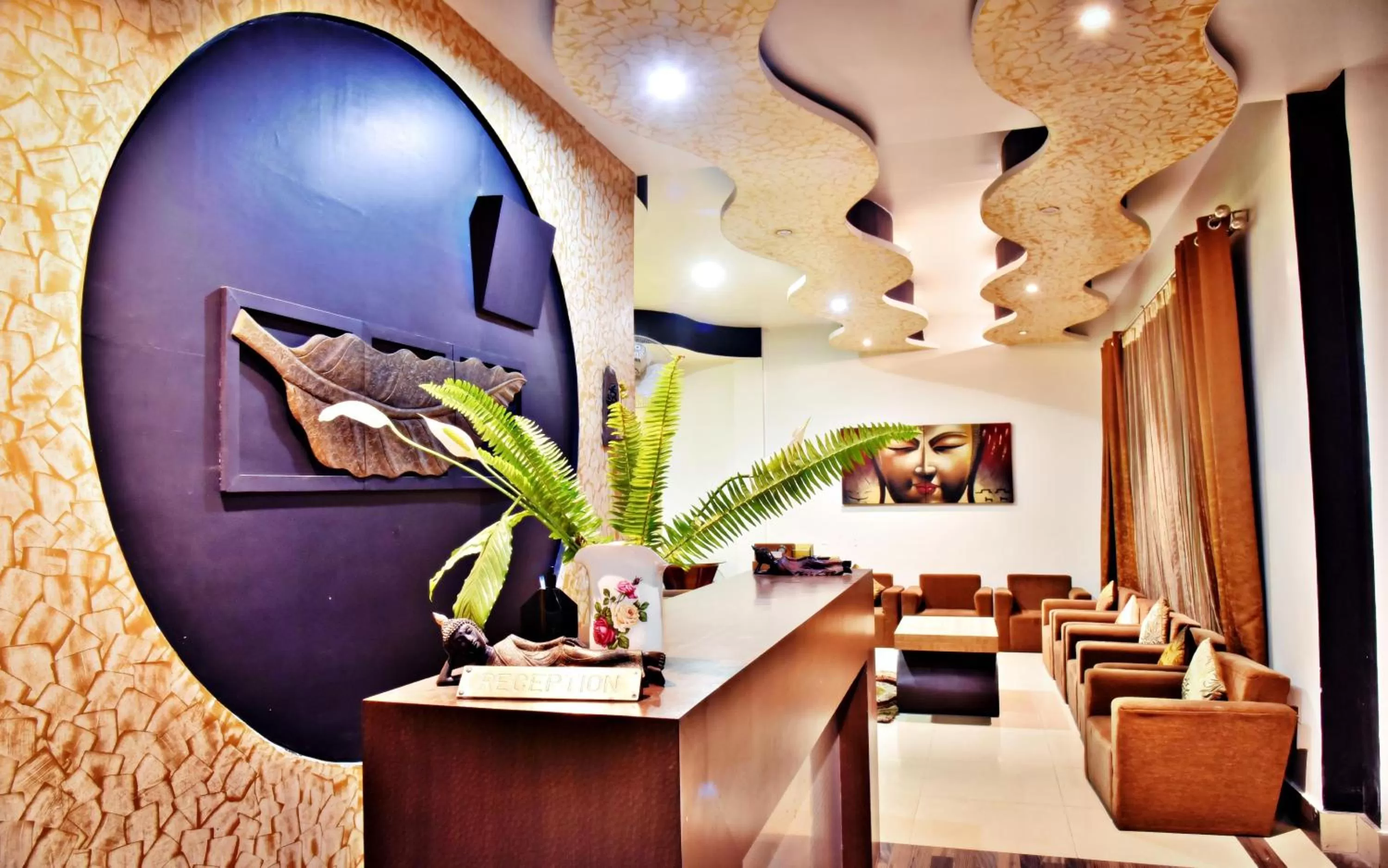 Lobby or reception in Sood's Himalayan Vista