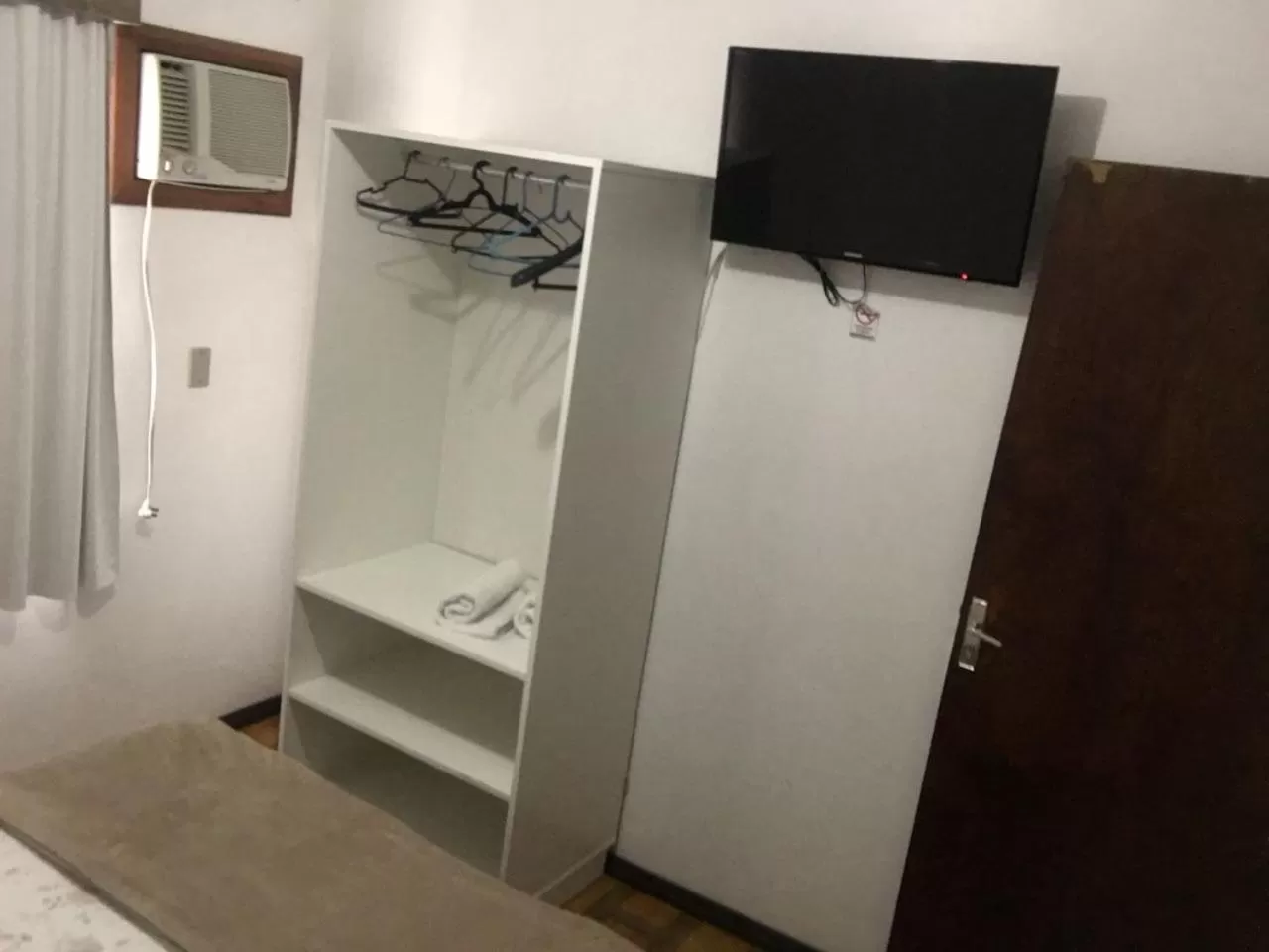 TV/Entertainment Center in Hotel Luz do Sol