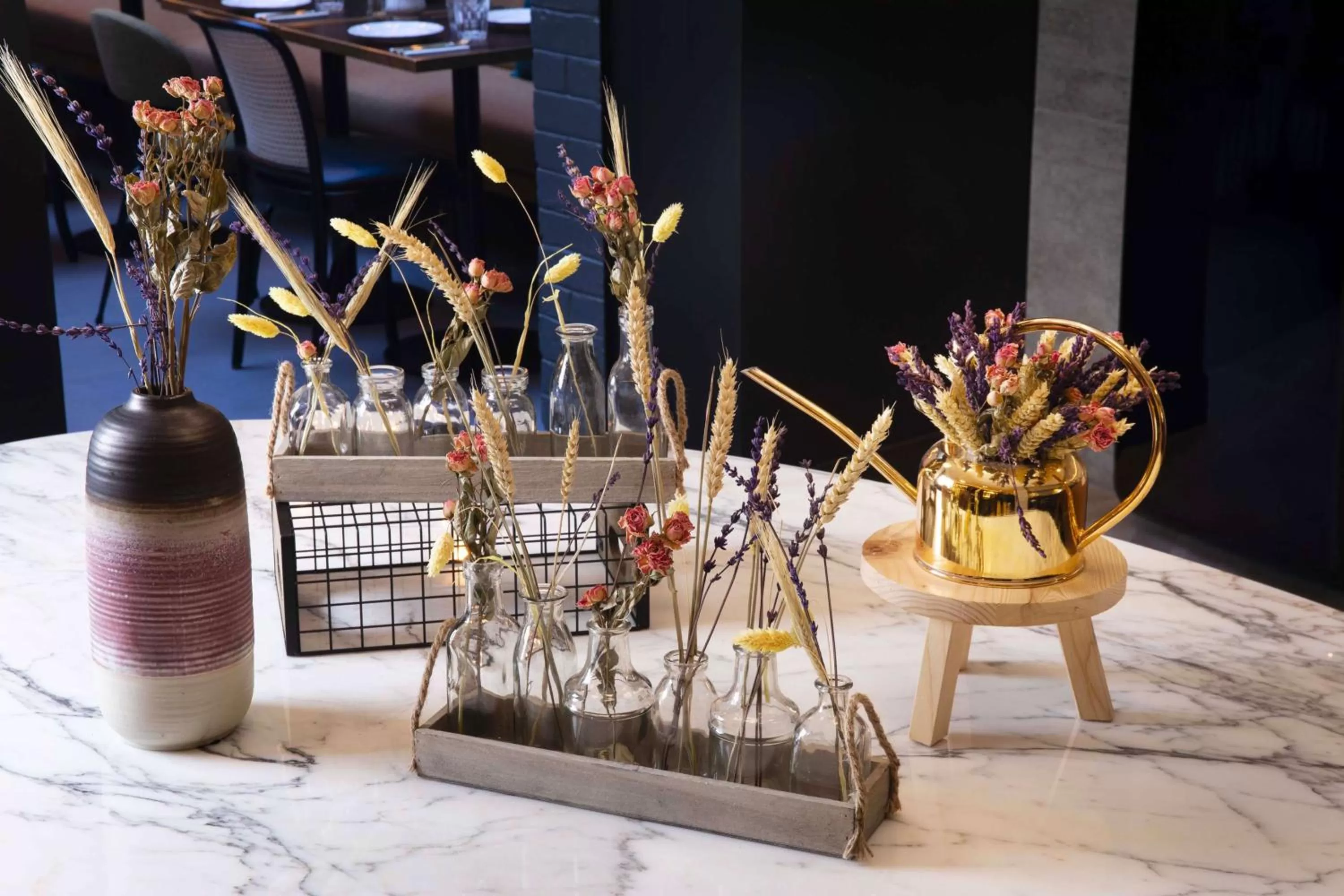 Restaurant/places to eat in Maison 46