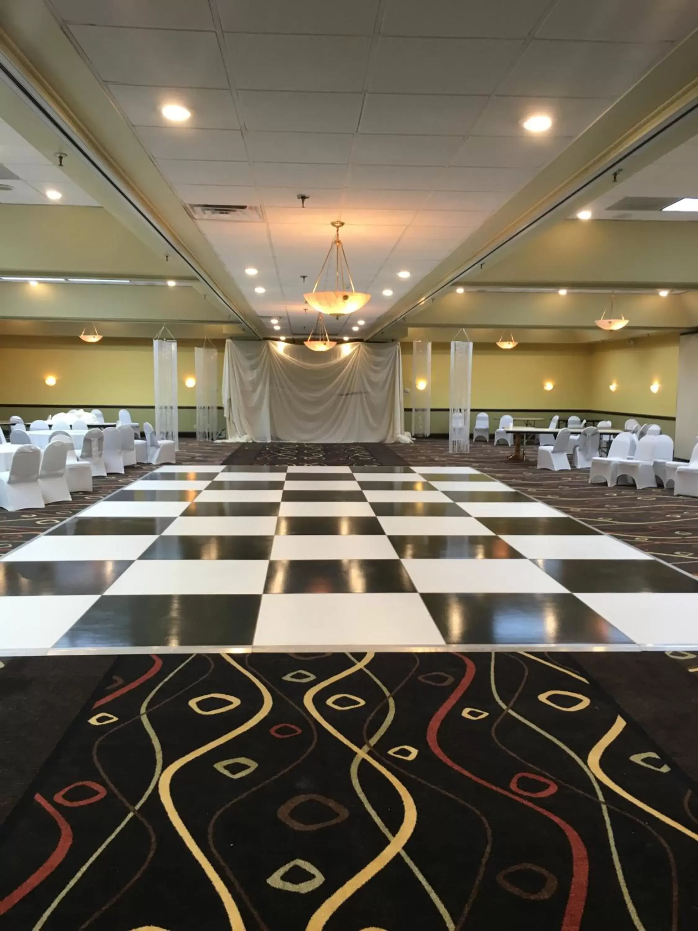 Banquet/Function facilities in Ramada Plaza by Wyndham Charlotte South End Airport