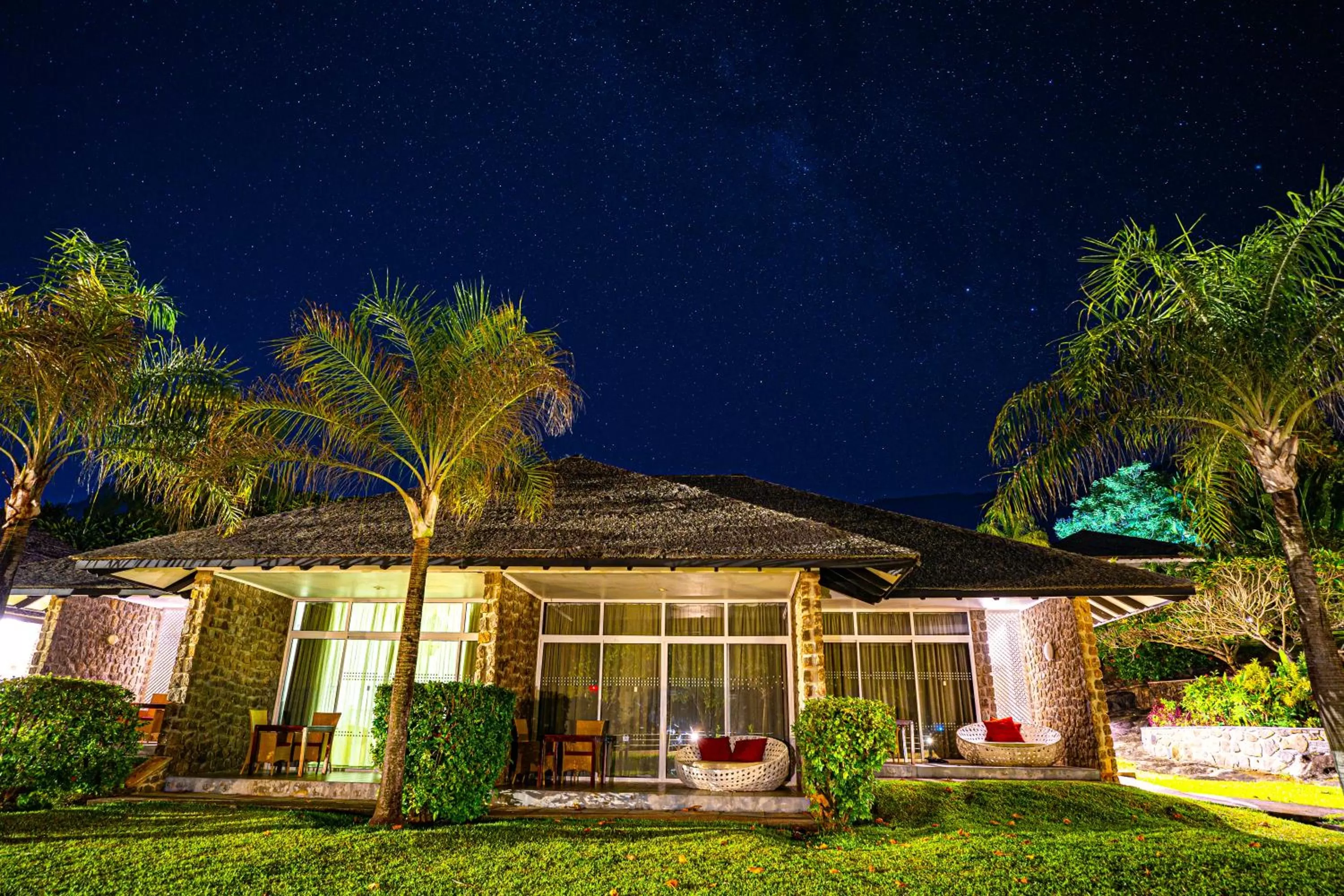 Night in Fisherman's Cove Resort - closed for complete renovation - Visit our sister property STORY Seychelles for your stay