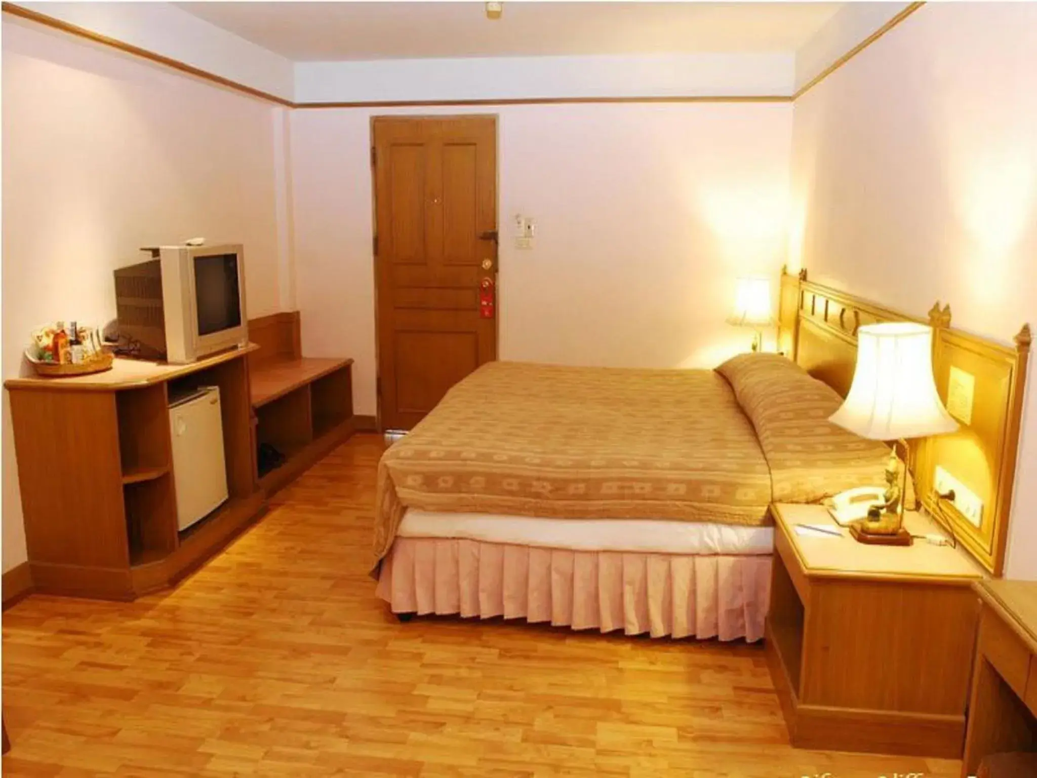 Bed in Silom Village Inn Bed in Silom Village Inn