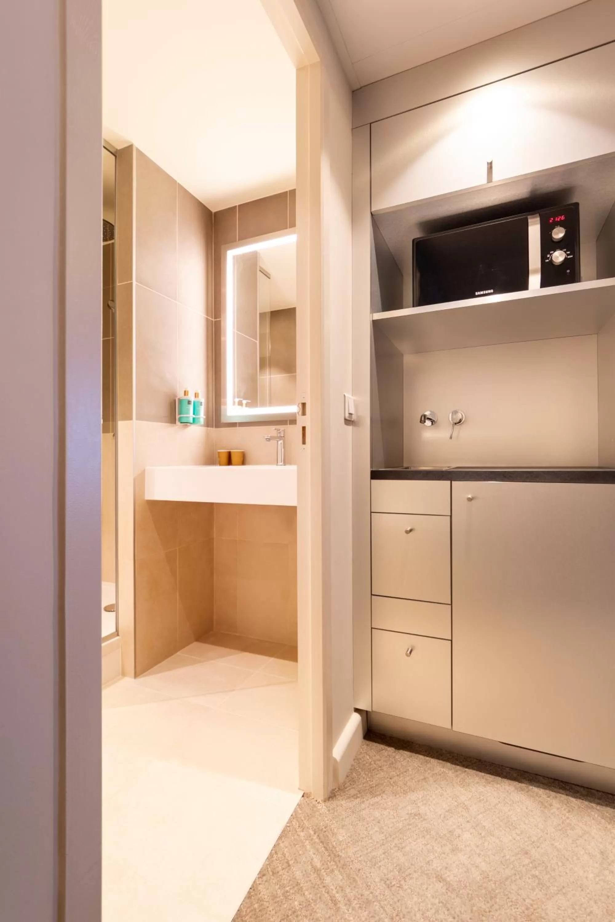 Bathroom in Novotel Paris Orly Rungis Aéroport