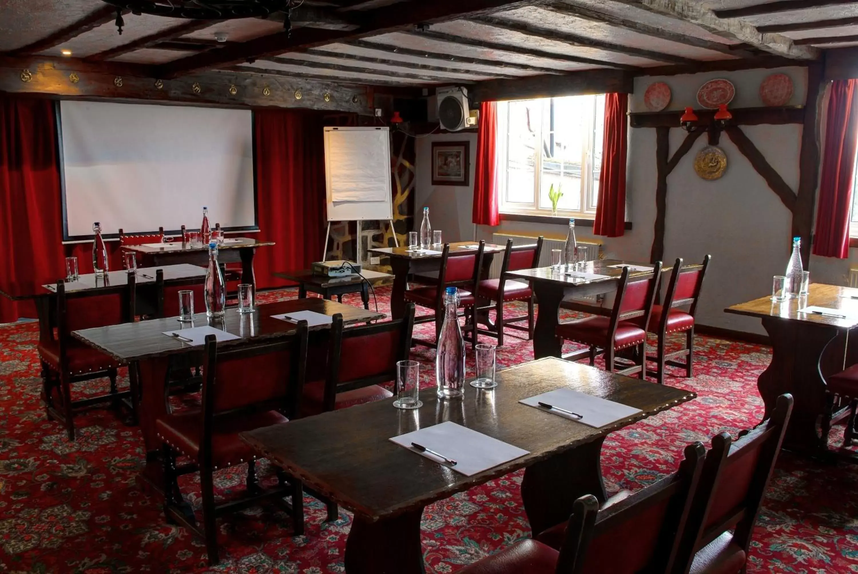 Meeting/conference room, Restaurant/Places to Eat in The Old White Lion Hotel