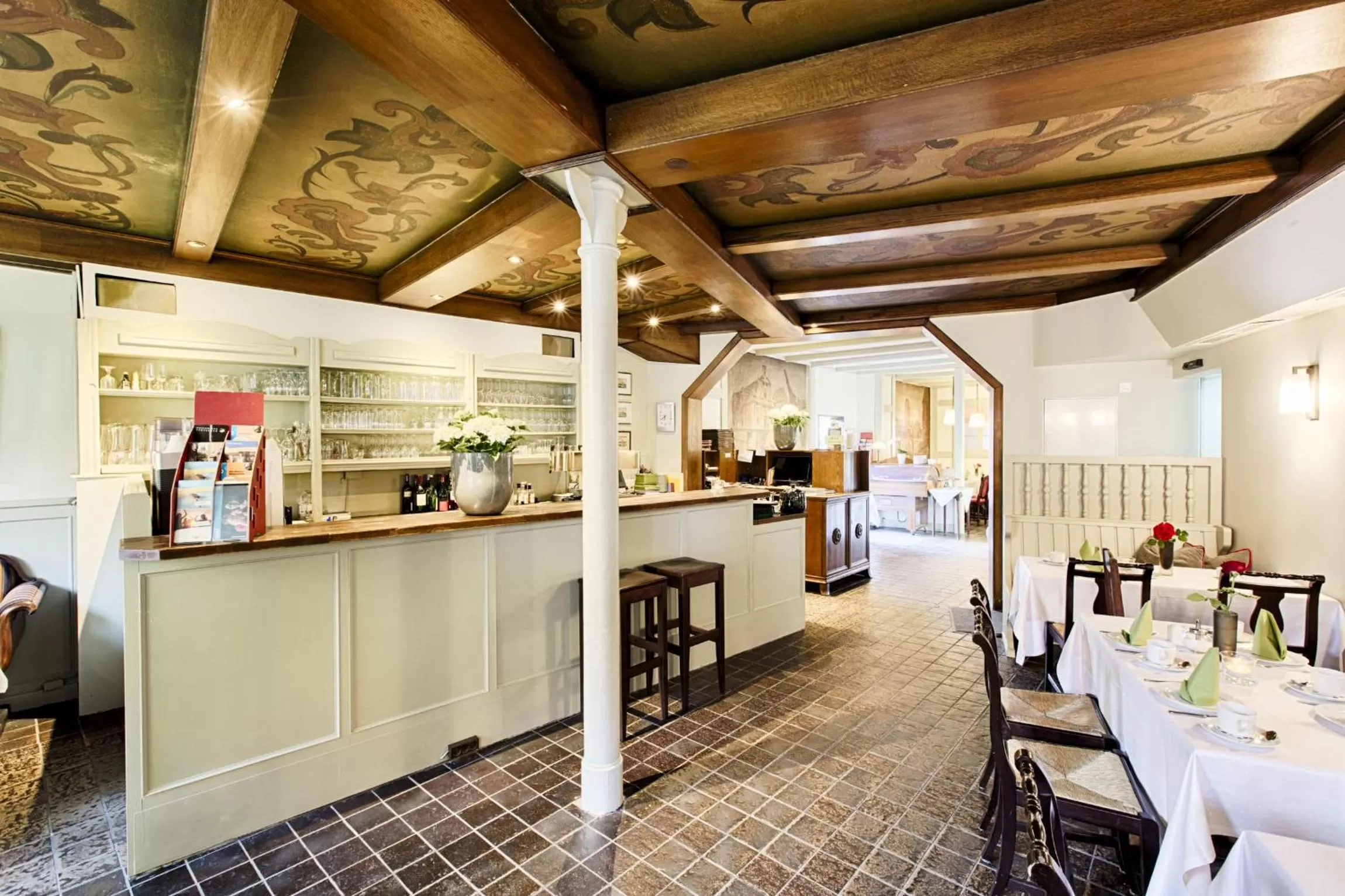 Restaurant/places to eat in Hotel Zum Roten Tore