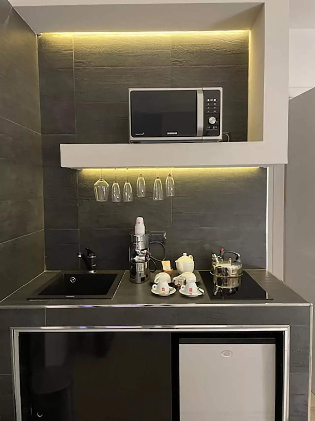 minibar, Kitchen/Kitchenette in B & B Casa Manfredi