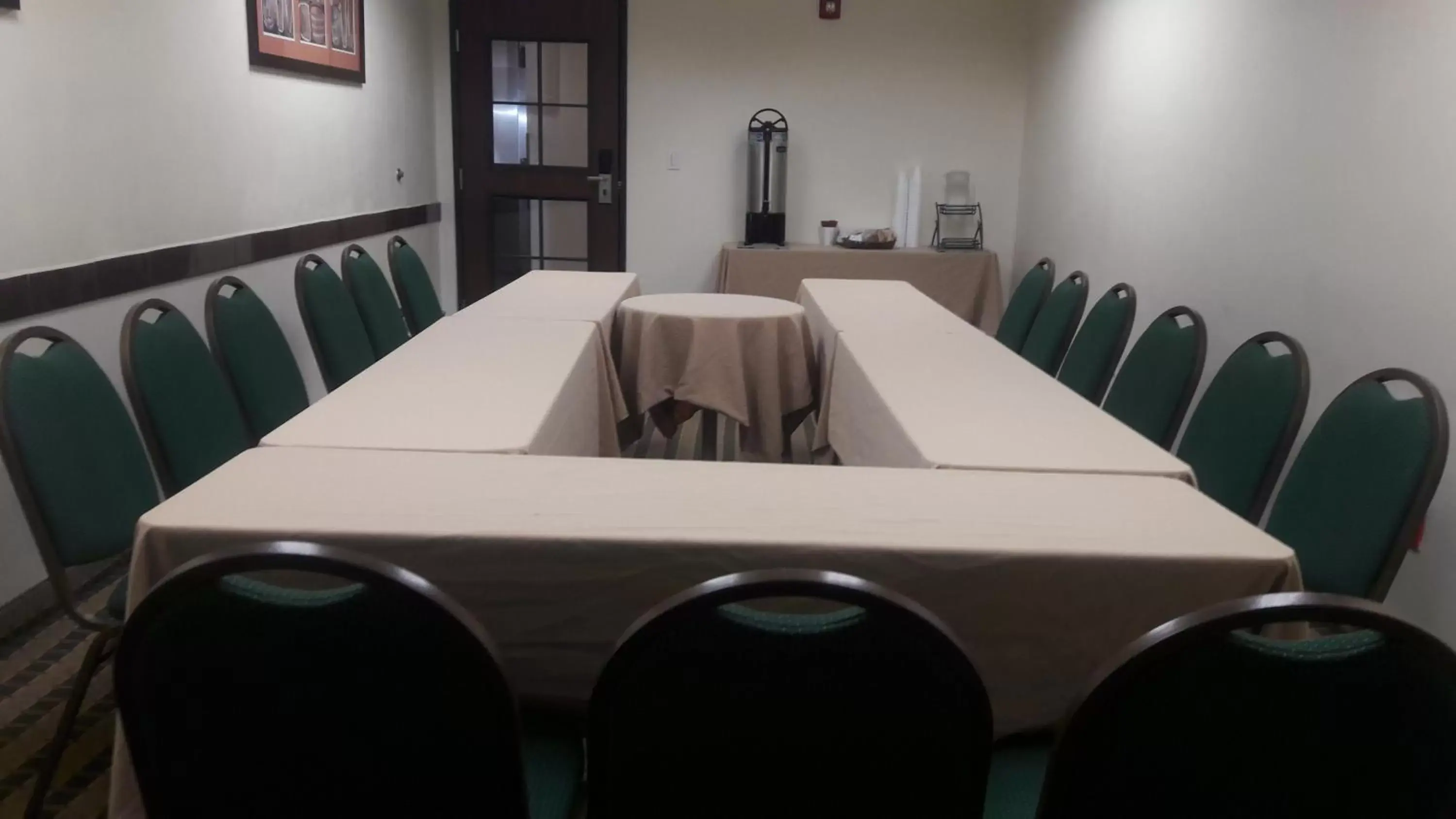 Meeting/conference room in Microtel Inn and Suites by Wyndham Ciudad Juarez, US Consulate