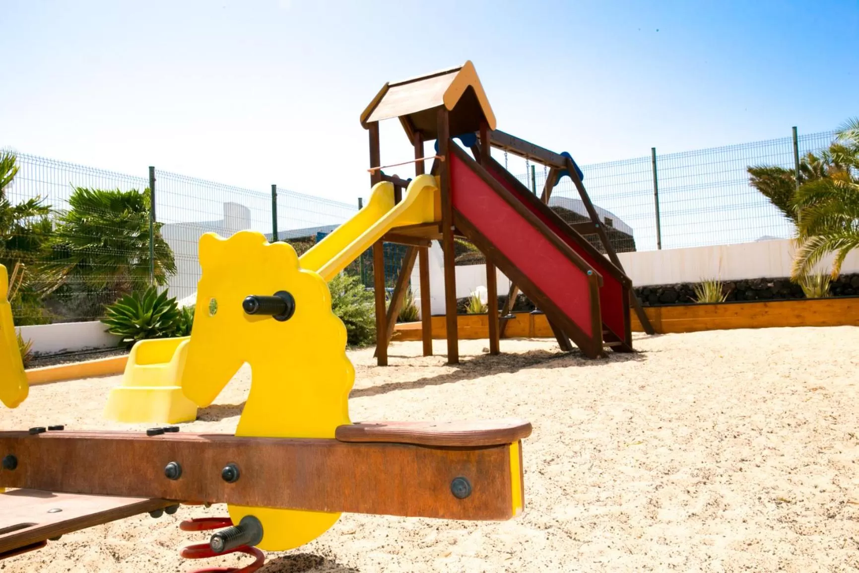 Children play ground in Apartamentos LIVVO Morromar