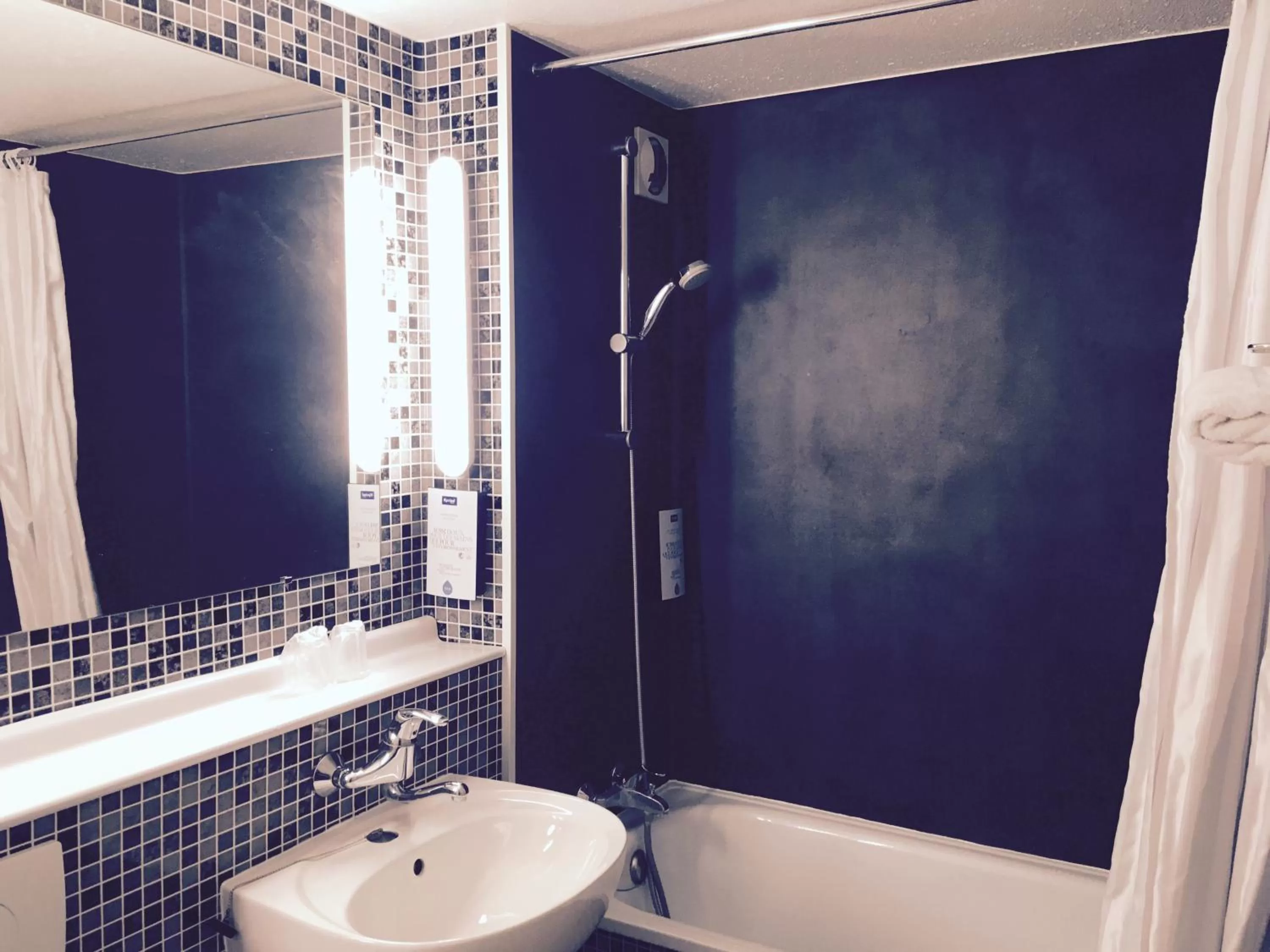 Double Room in Kyriad Valenciennes Sud - Rouvignies