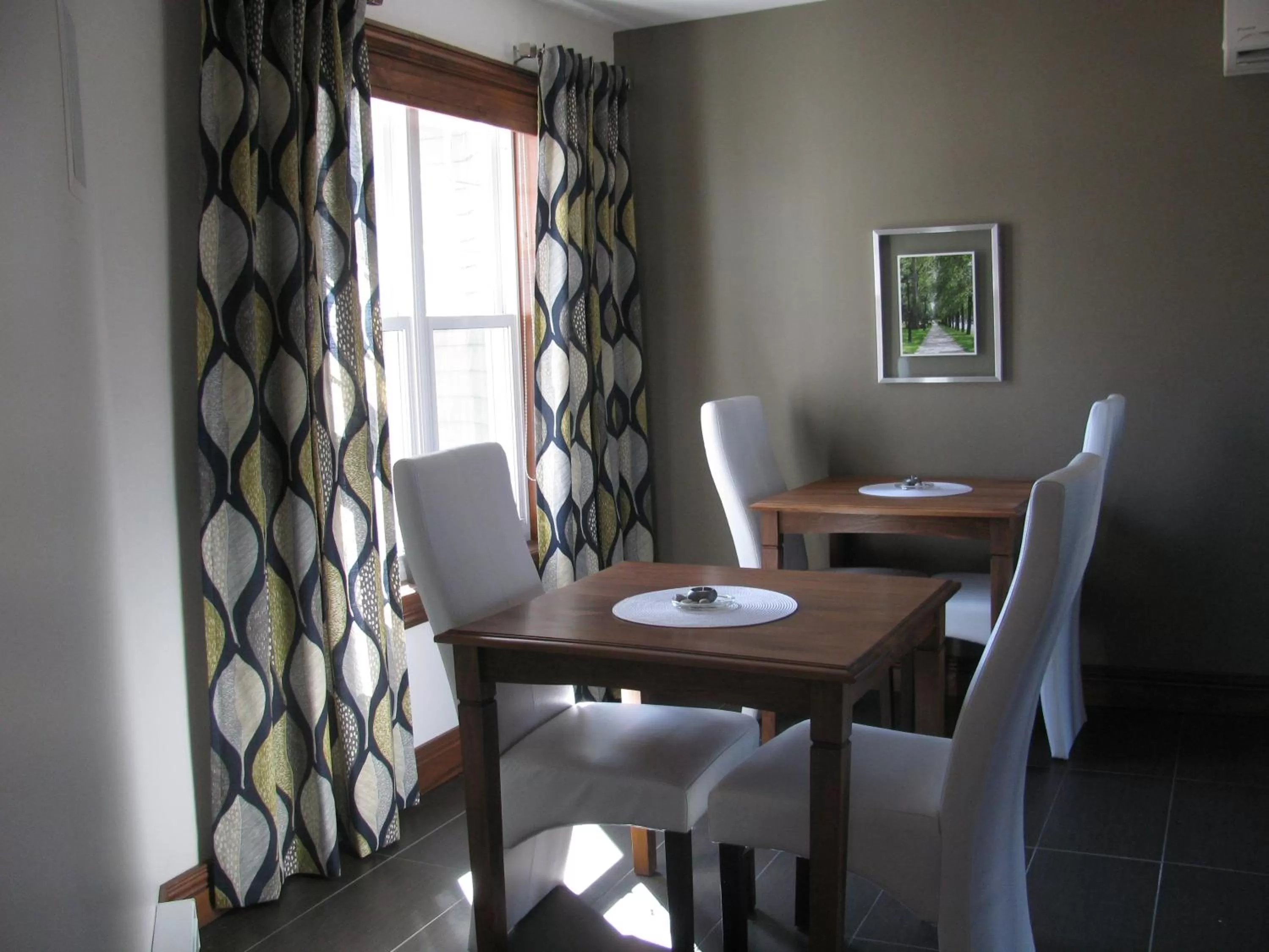 Area and facilities, Dining Area in Gî'Temps couette et café B&B