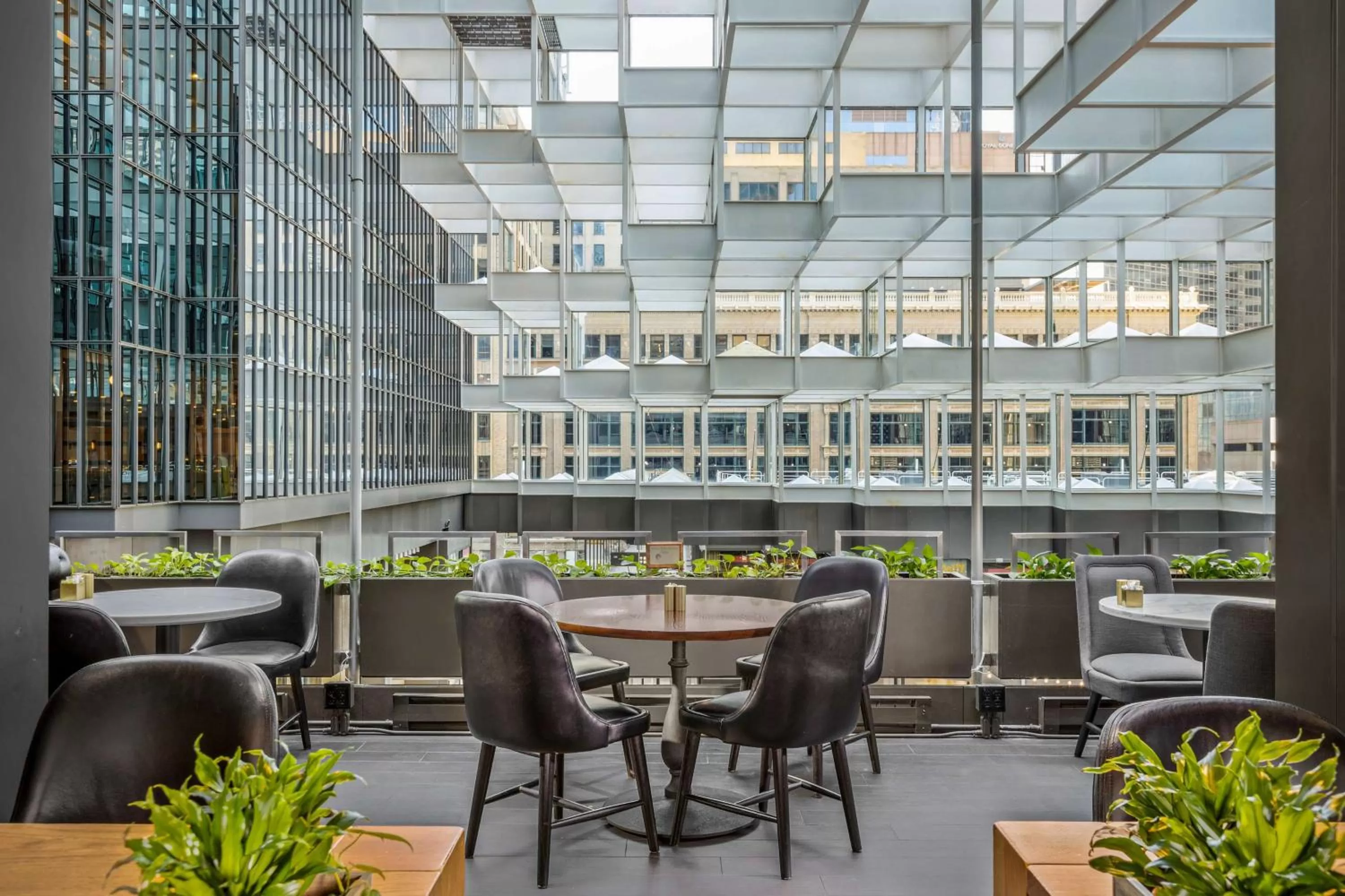 Restaurant/places to eat in The Marquette Hotel, Curio Collection by Hilton