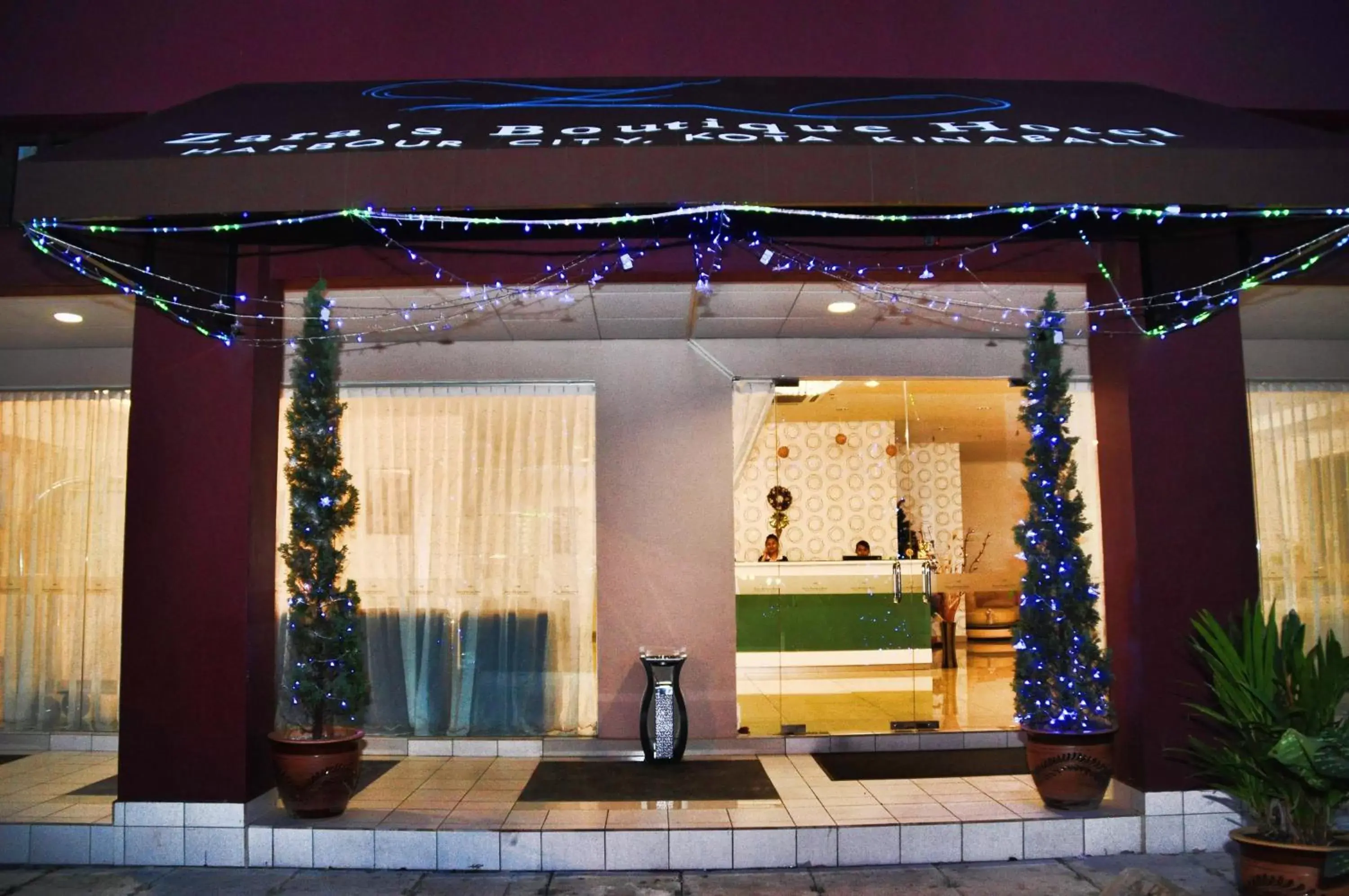 Facade/entrance in Zara's Boutique Hotel @ Harbour City Facade/entrance in Zara's Boutique Hotel @ Harbour City