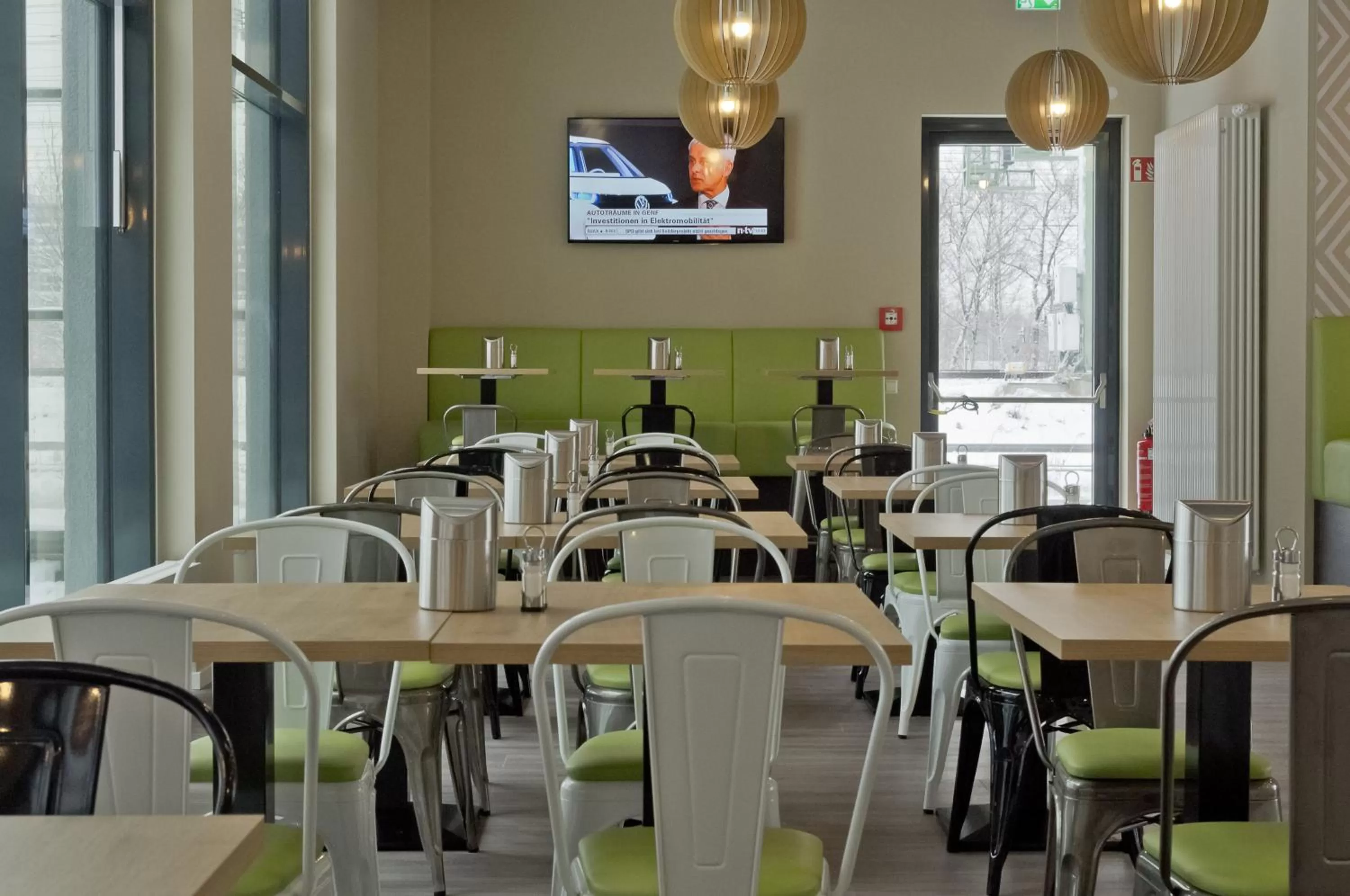 Restaurant/places to eat in Super 8 by Wyndham Munich City West