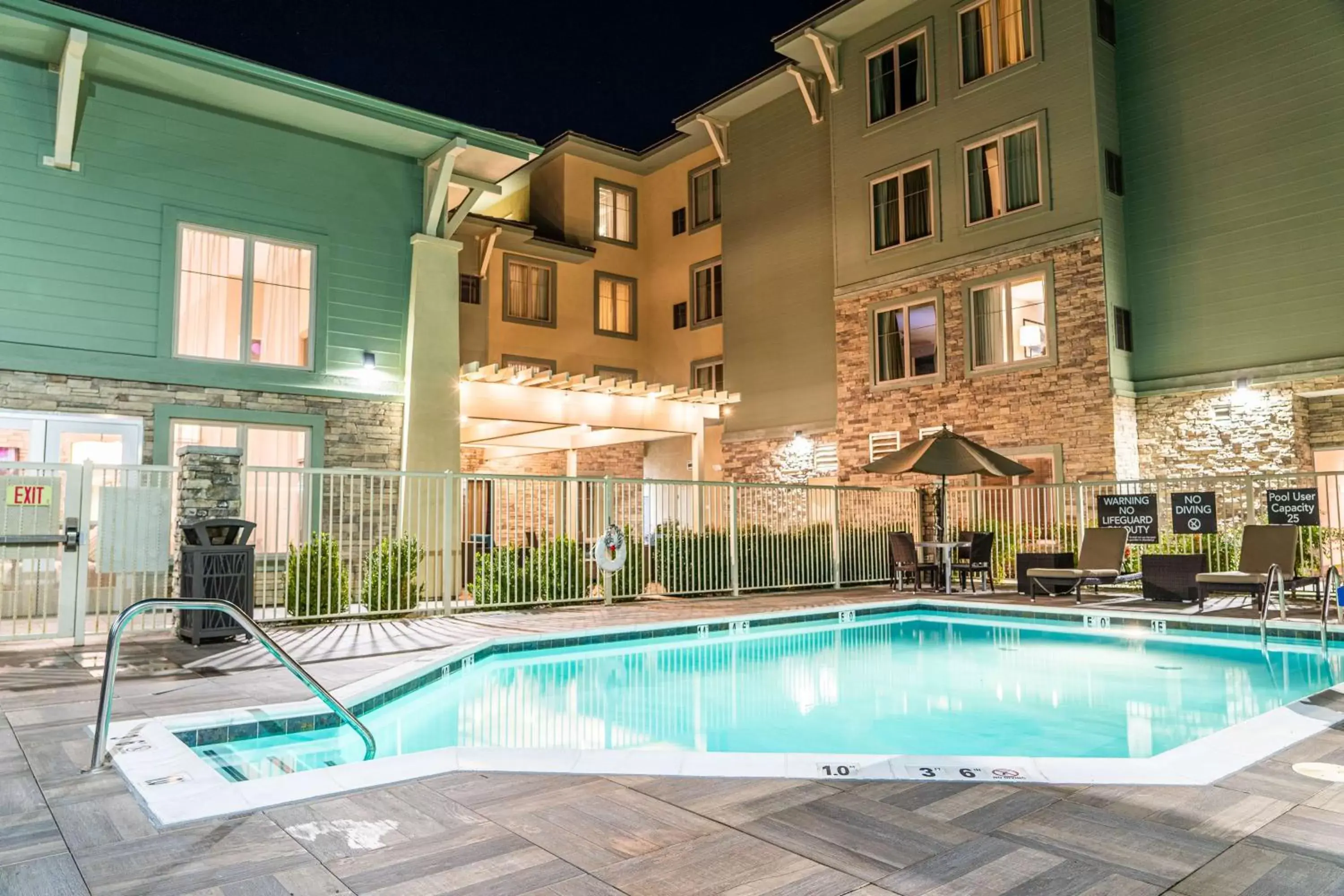Property building, Swimming Pool in Homewood Suites by Hilton Pleasant Hill Concord