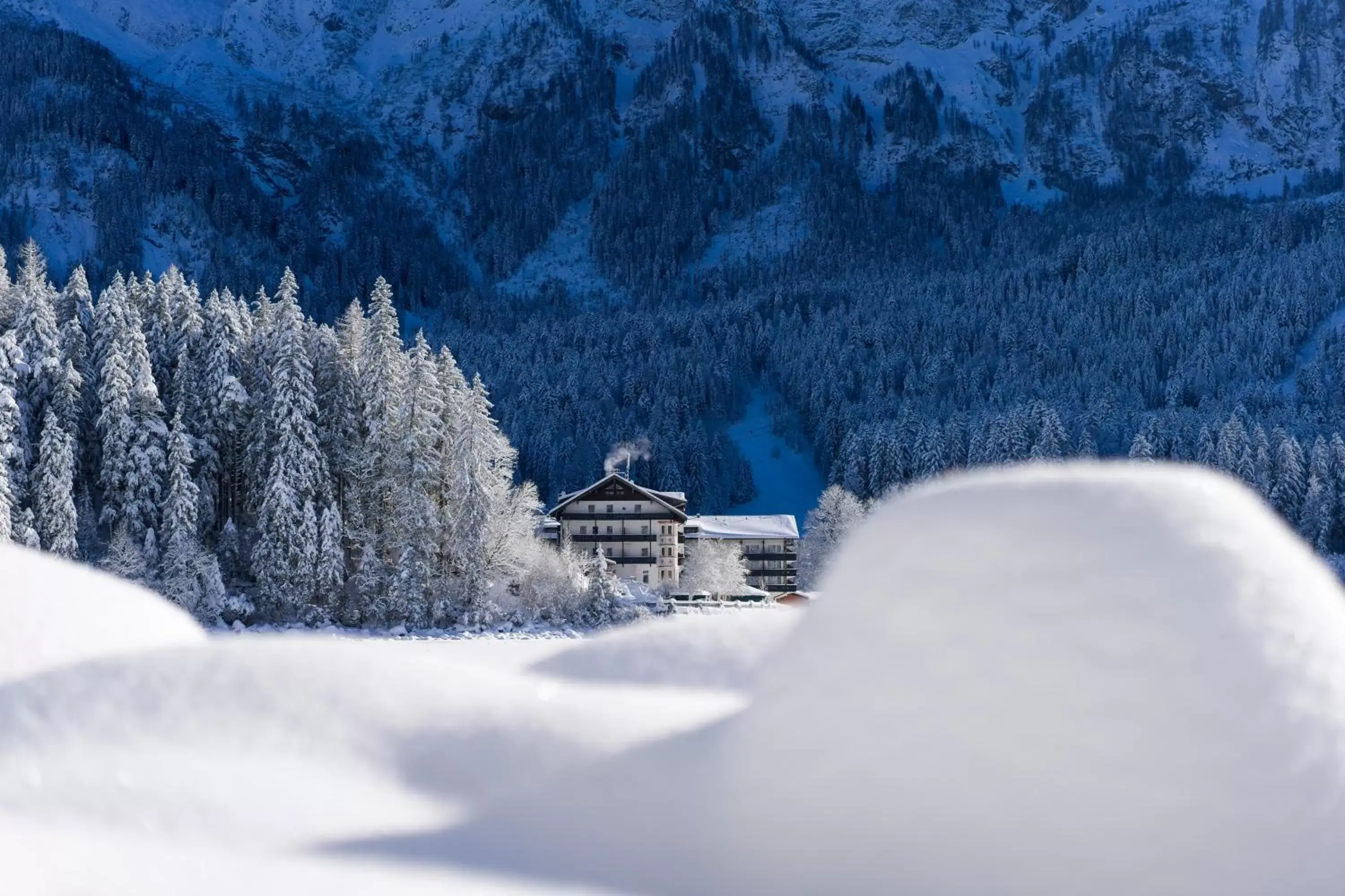 Winter in Eibsee Hotel