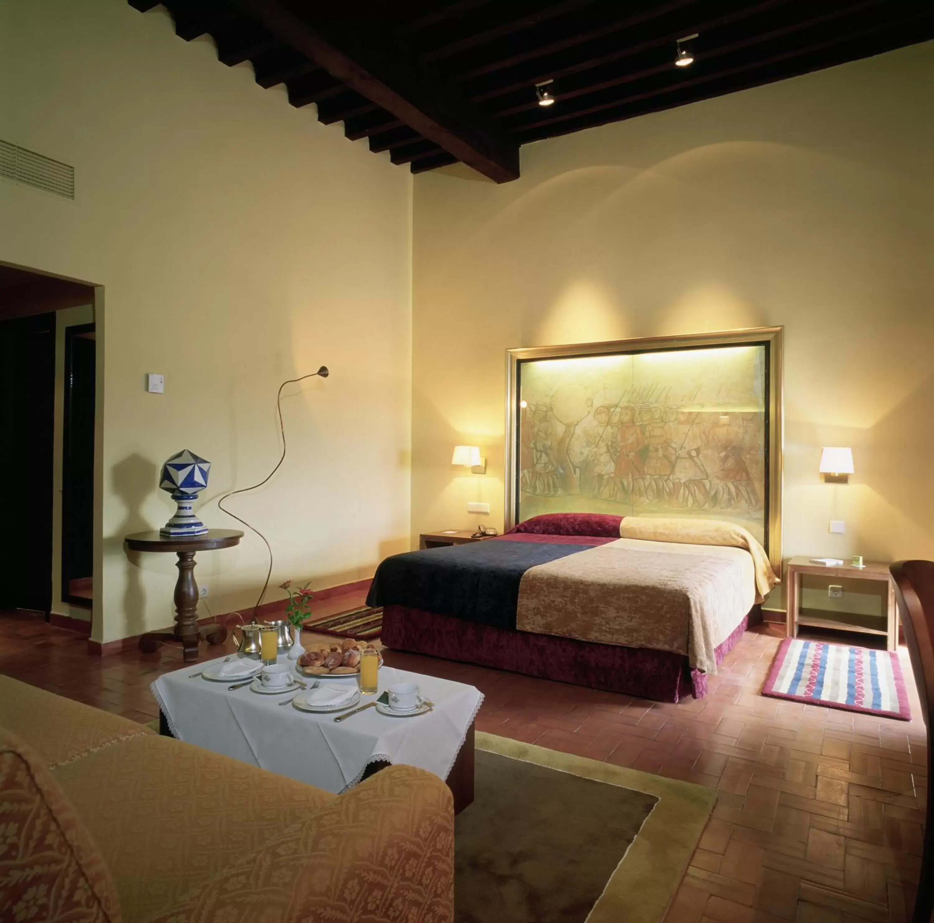 Photo of the whole room, Bed in Parador de Trujillo