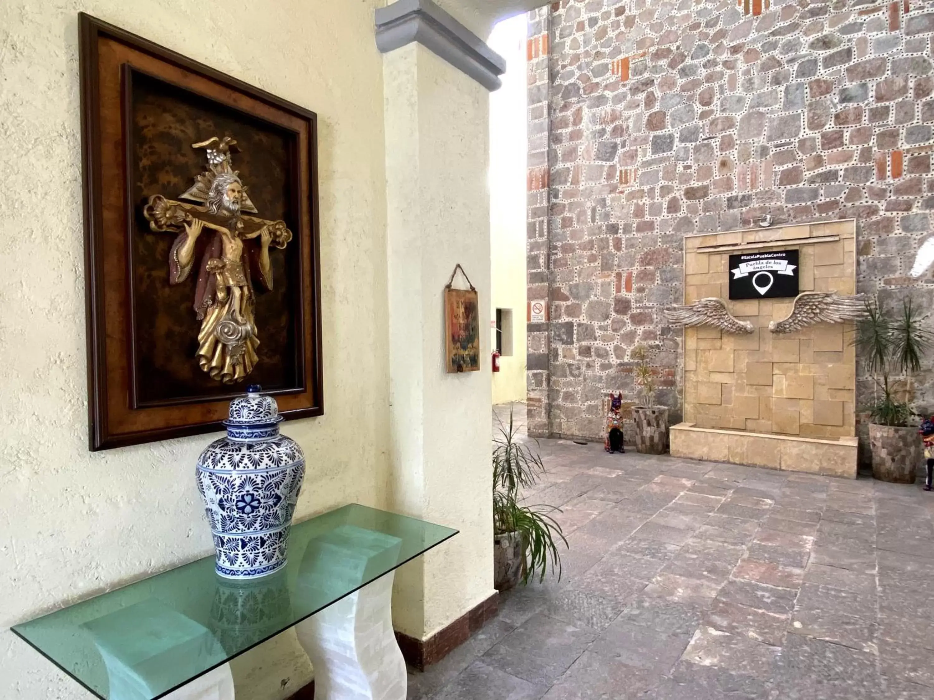 Lobby or reception in Hotel Escala Puebla Centro