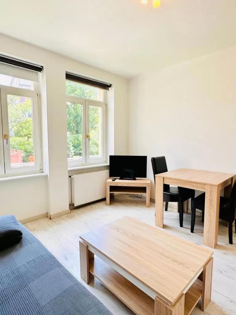 Dining Area in Saale, Marktplatz Zentrum, Apartmenthaus am Dom von Plant Room