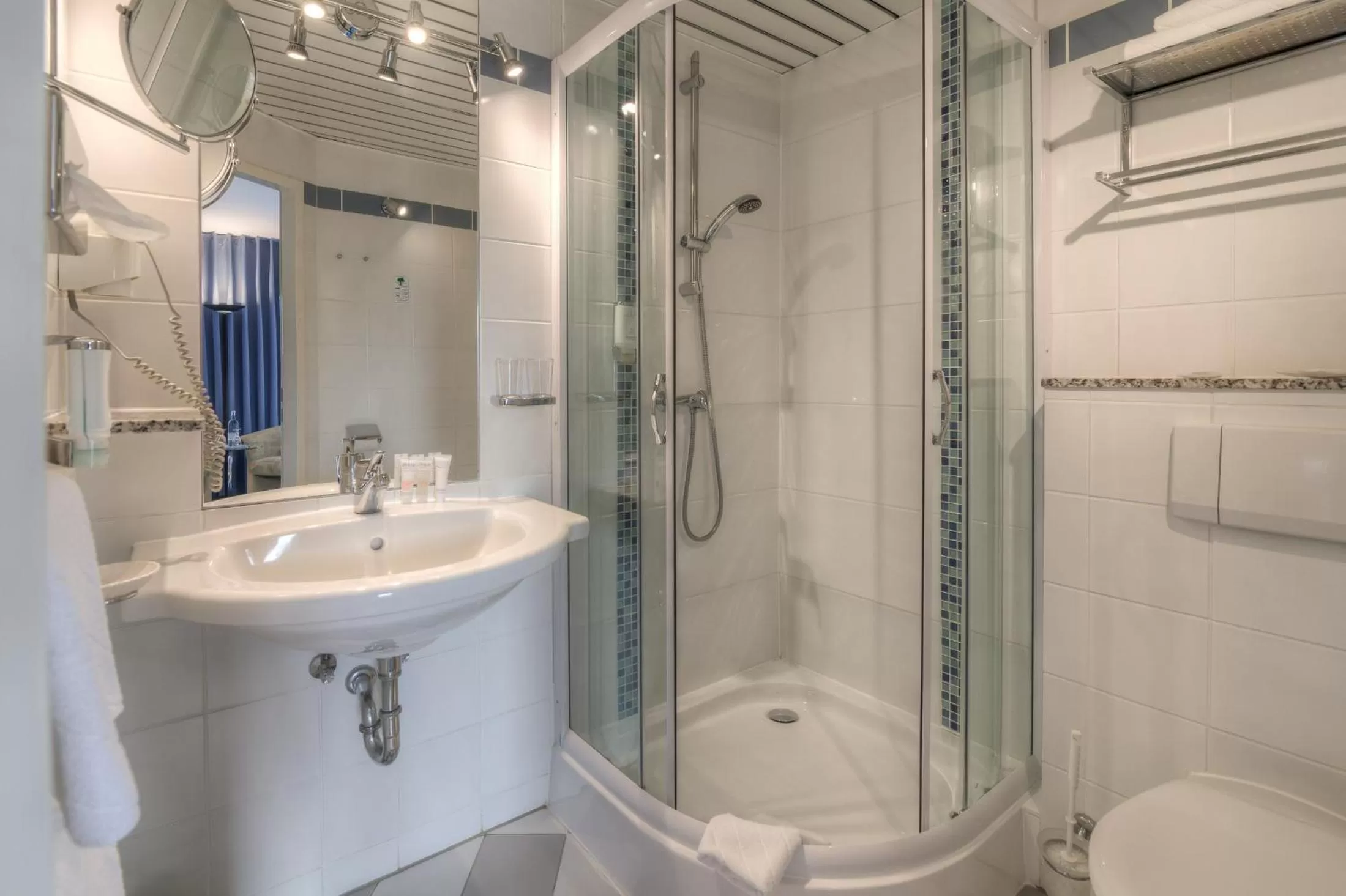 Bathroom in Parkhotel Klüschenberg