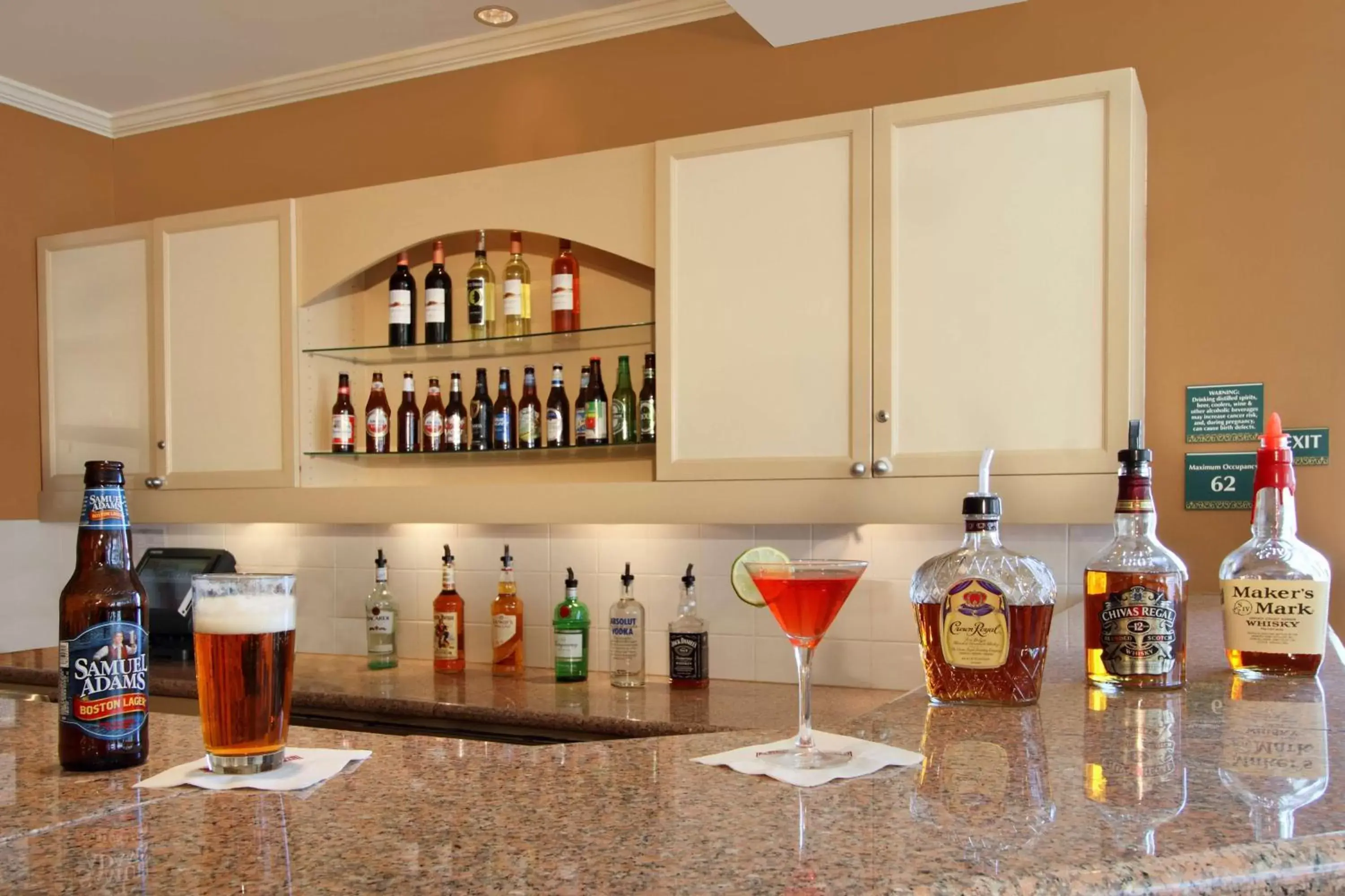 Lounge or bar, Drinks in Hilton Garden Inn Saint Charles