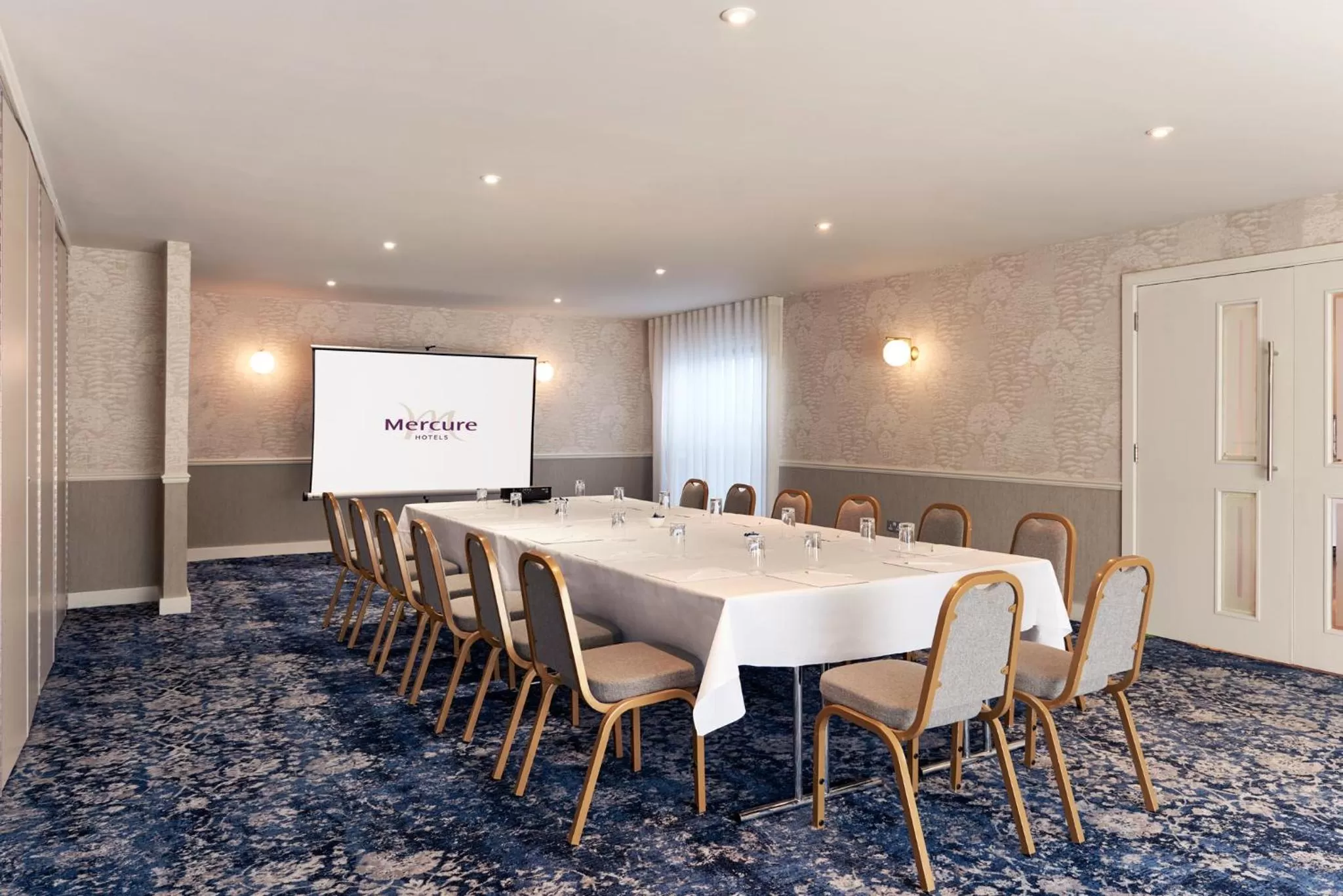 Area and facilities in Mercure Thame Lambert Hotel
