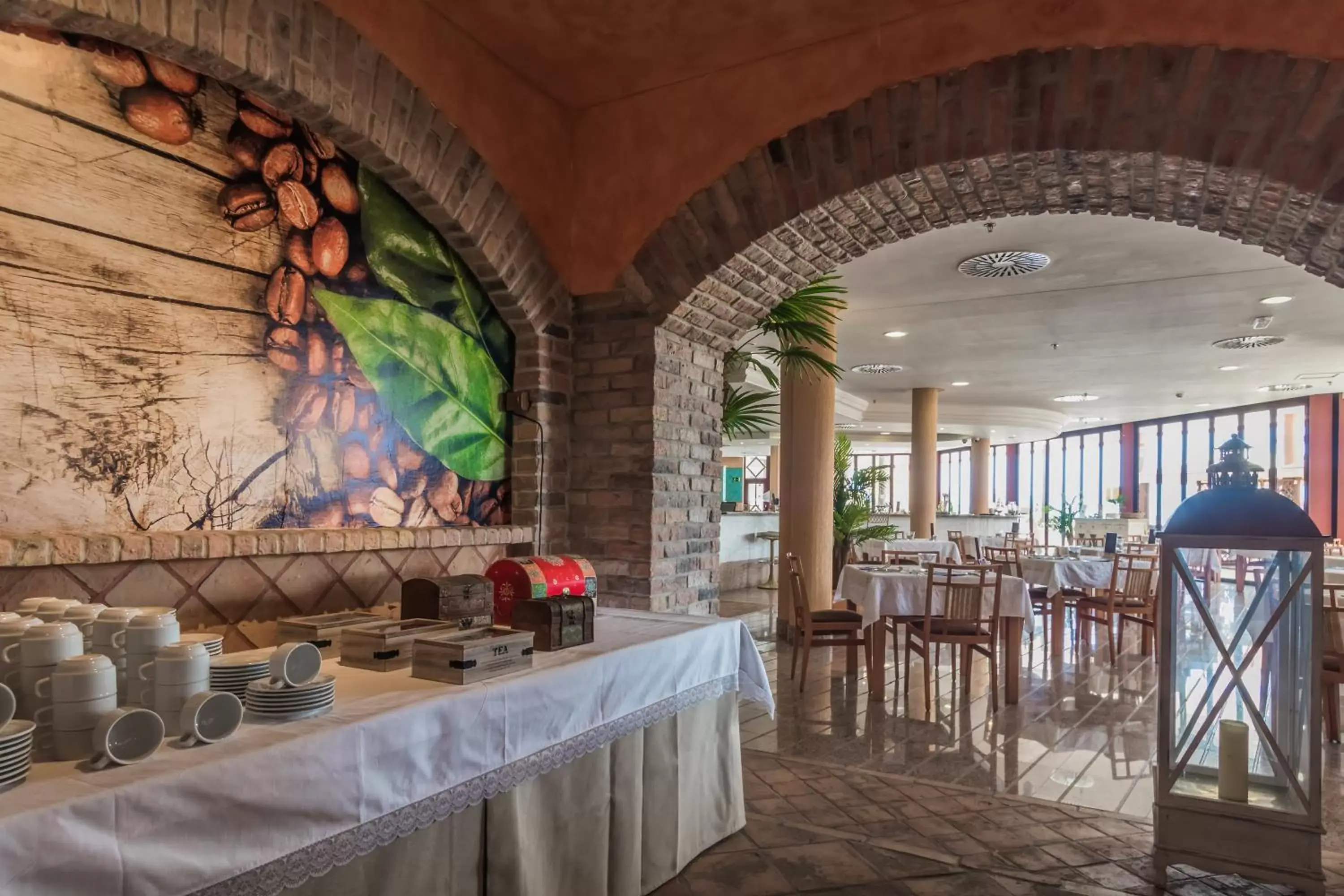 Banquet/Function facilities, Restaurant/Places to Eat in Hotel Esmeralda Maris by LIVVO