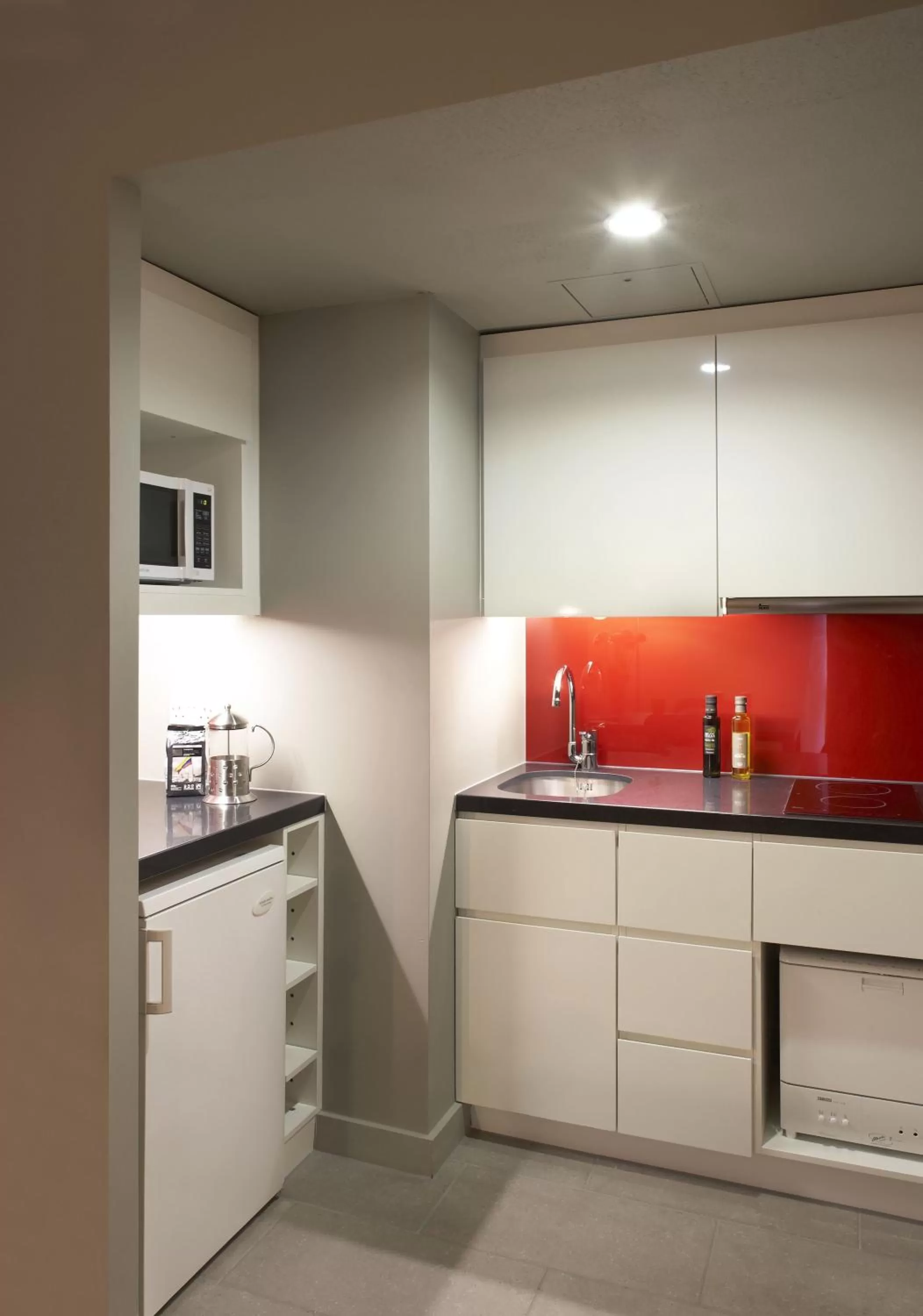 Kitchen or kitchenette in Citadines Trafalgar Square London