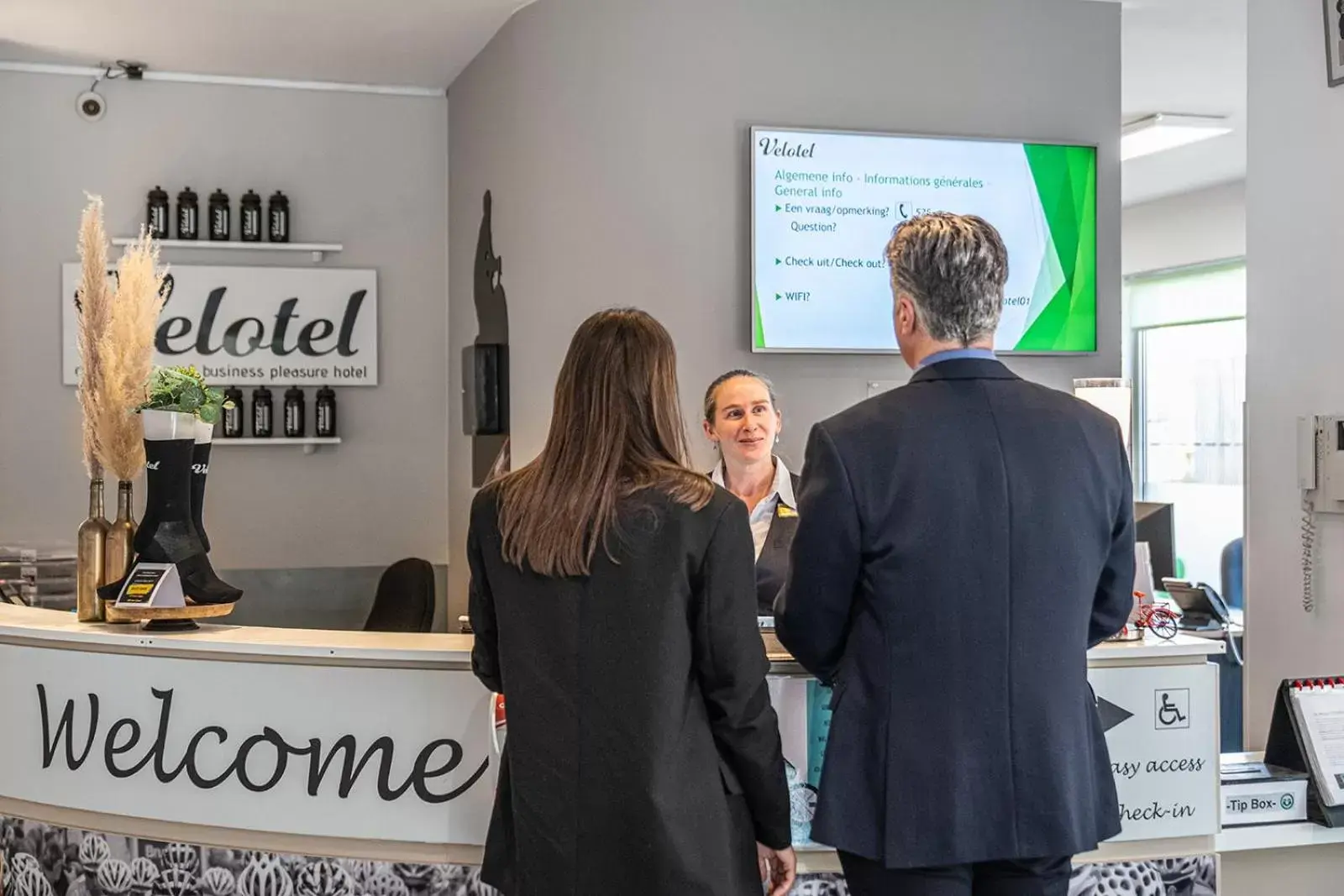 Lobby or reception in Velotel Brugge Lobby or reception in Velotel Brugge