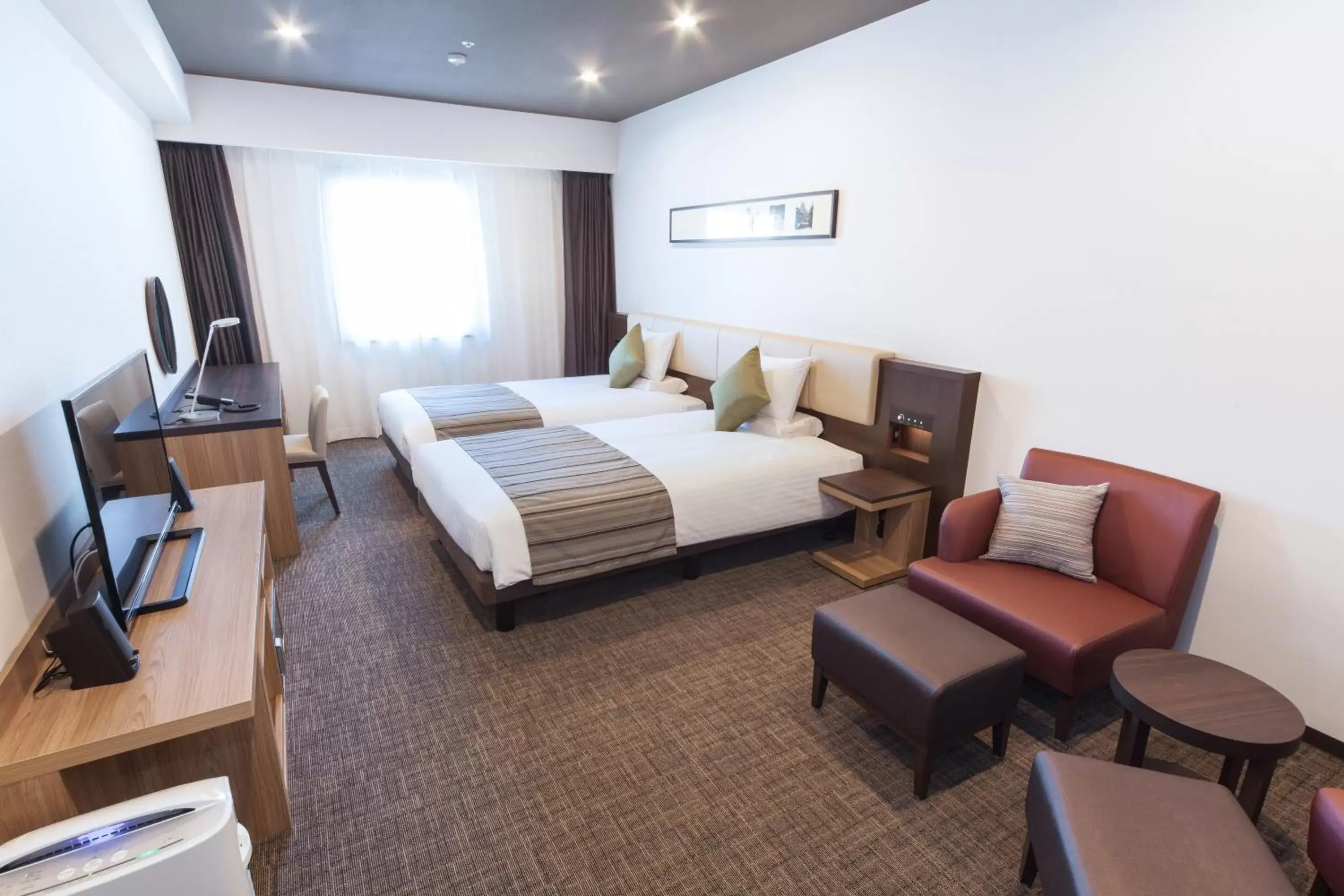 Photo of the whole room in HOTEL MYSTAYS PREMIER Kanazawa