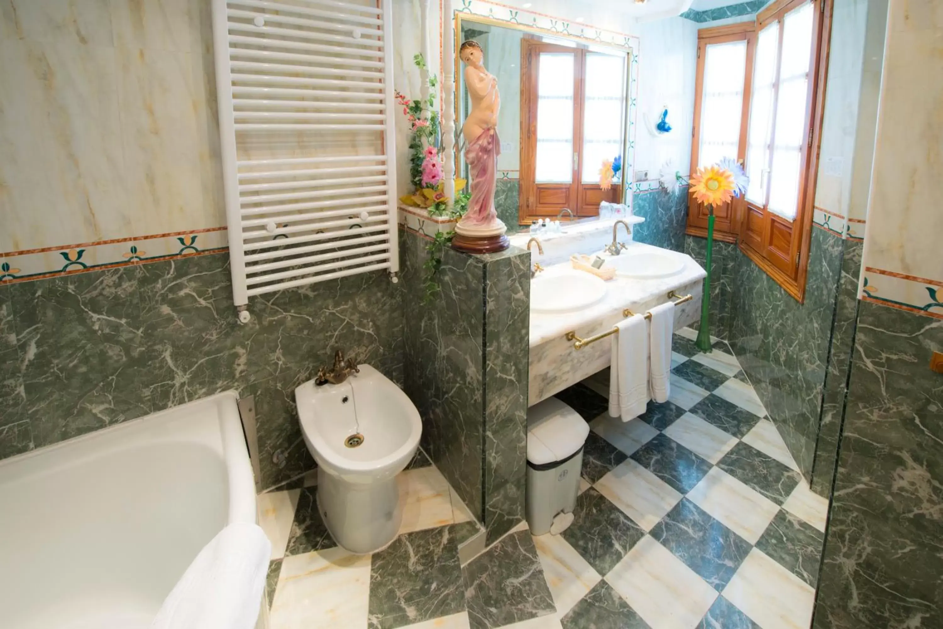 Toilet, Bathroom in Los Arcos