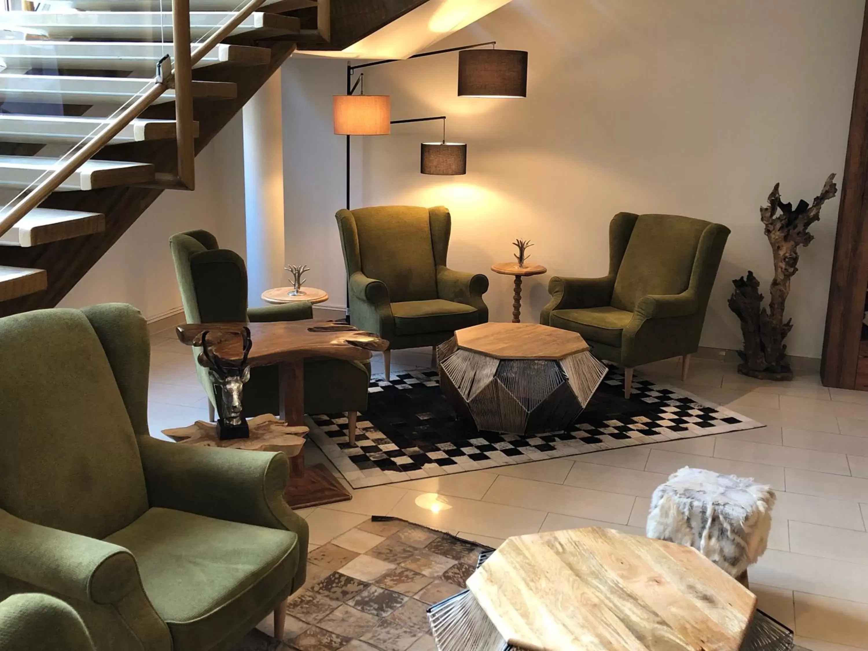 Lobby or reception, Seating Area in Hotel Enziana Wien