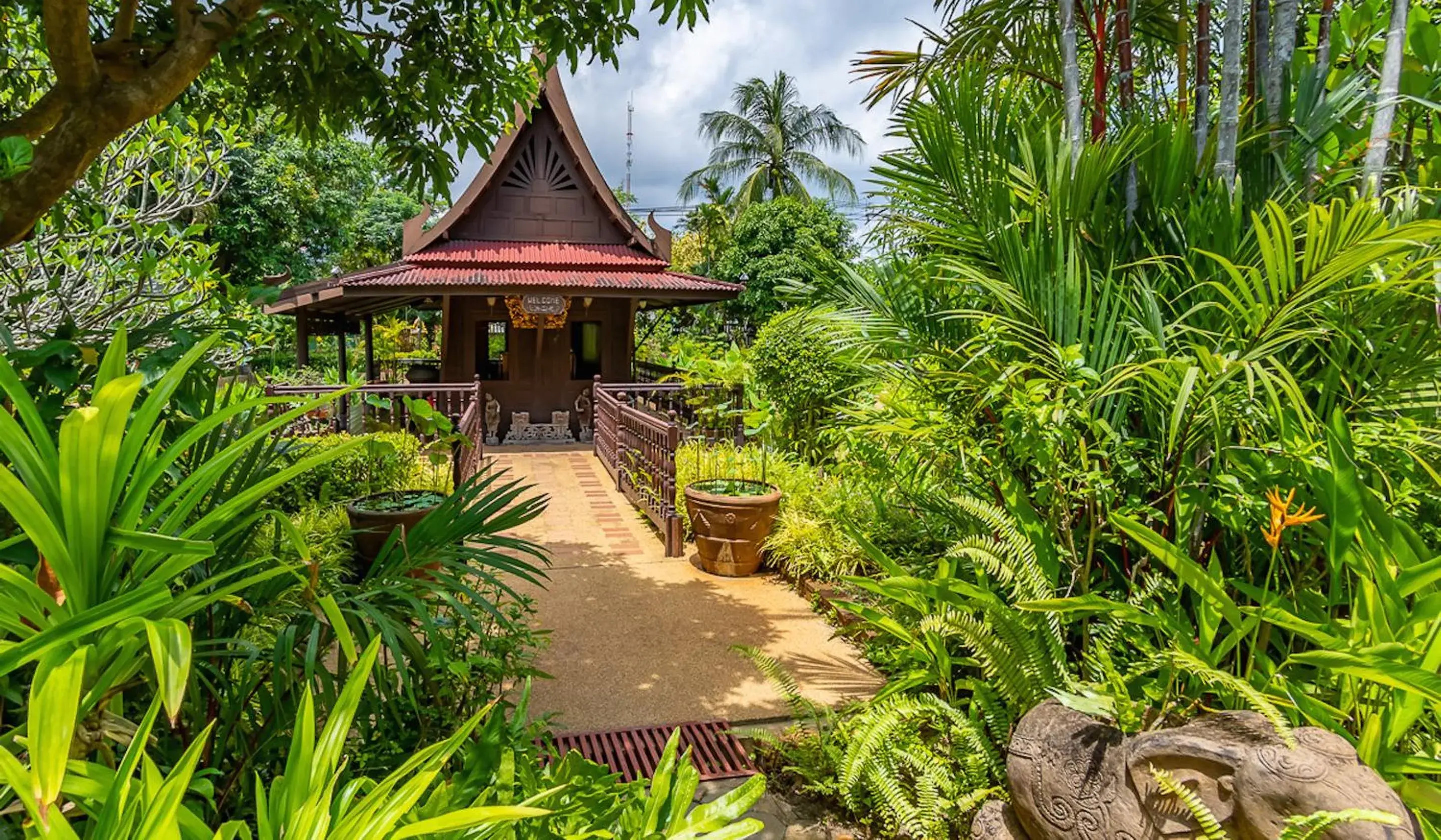 Garden in Ban Keaw Villas