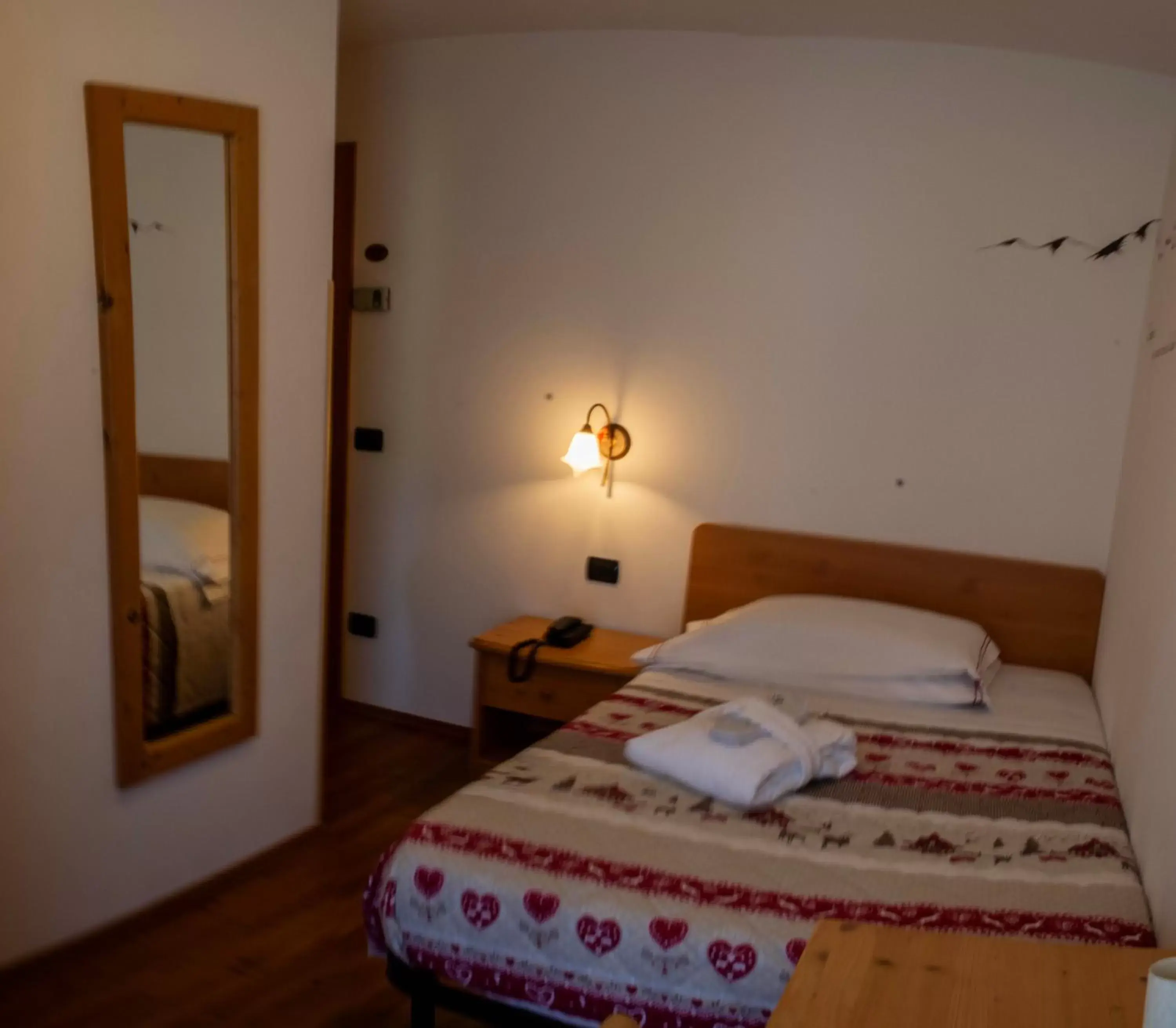 Bedroom, Bed in Hotel Garnì Sant'Antonio con Spa