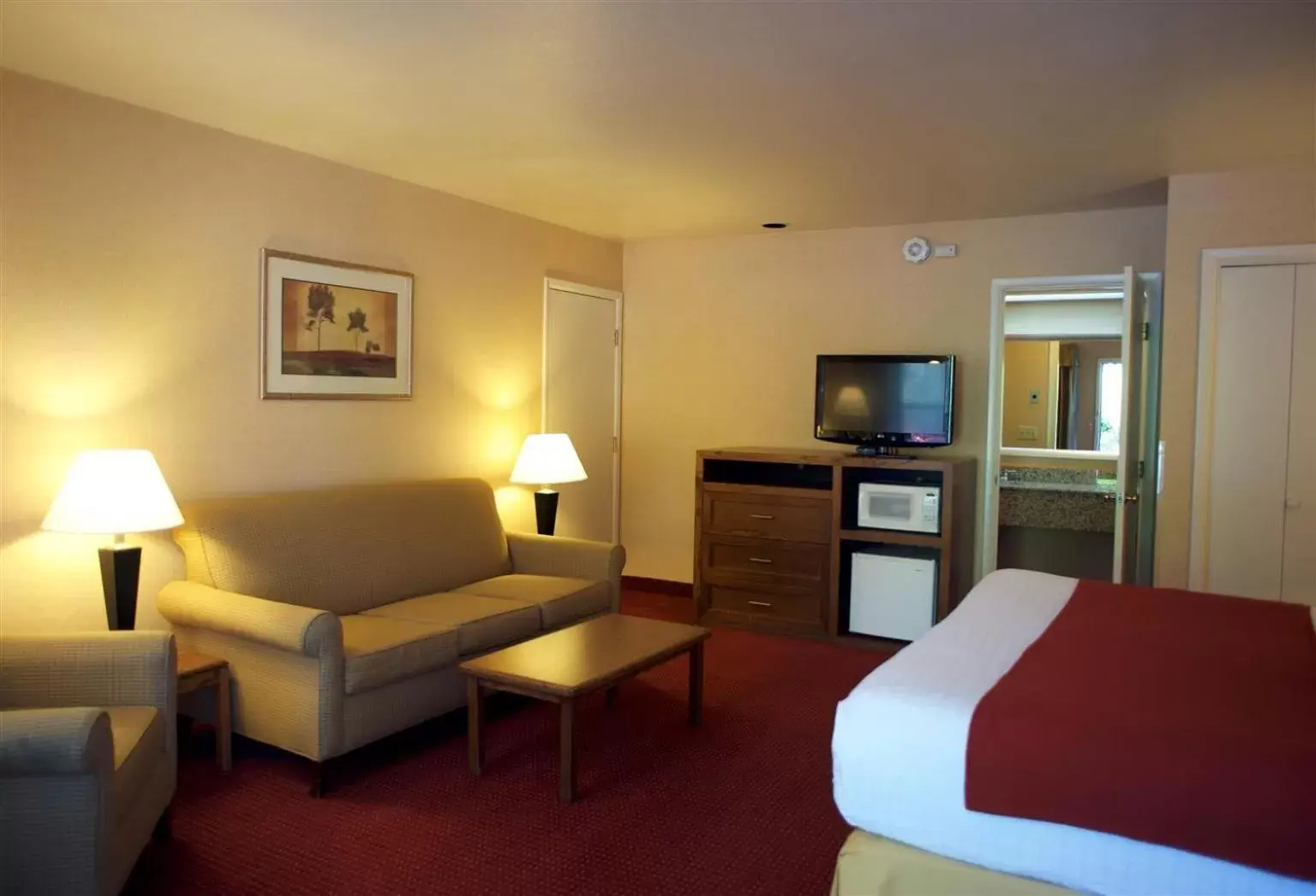 Executive King Suite - Non-Smoking in Best Western Grants Pass Inn