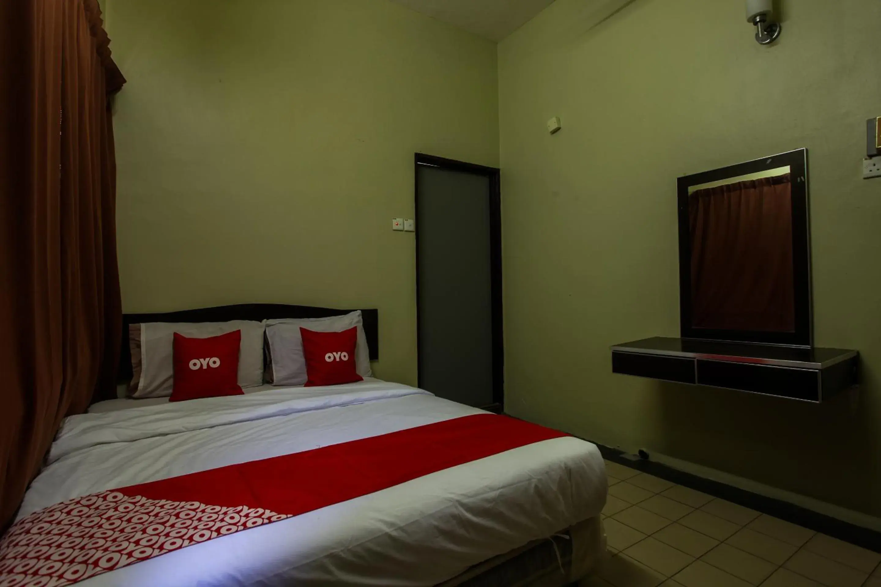 Bedroom, Bed in OYO 89549 Casavilla Hotel (city Centre) Taiping