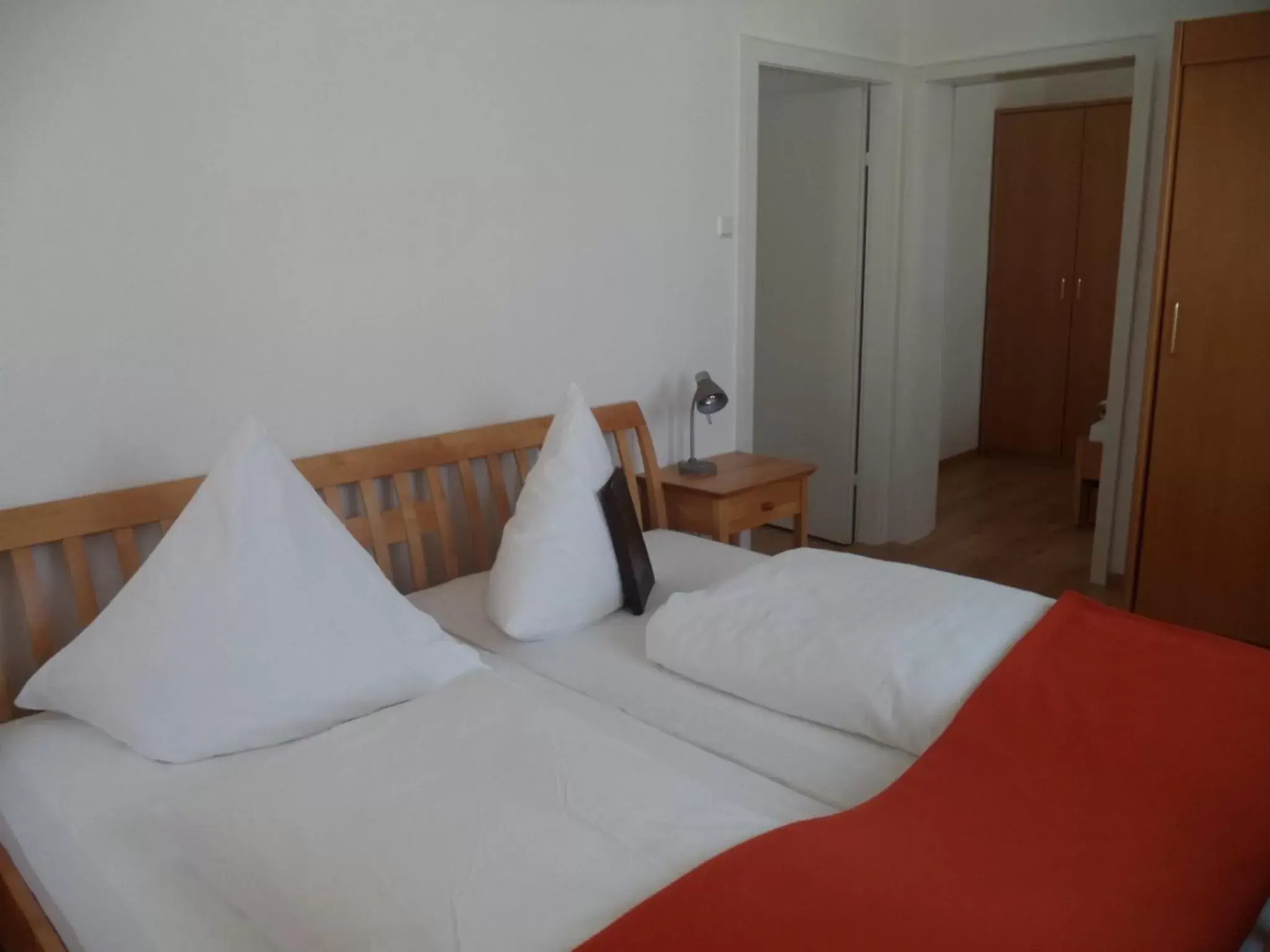 Two-Bedroom Suite in Hotel Rose Heidelberg inklusive Frühstück, Saunanutzung und Parkplätze nach Verfügbarkeit Two-Bedroom Suite in Hotel Rose Heidelberg inklusive Frühstück, Saunanutzung und Parkplätze nach Verfügbarkeit