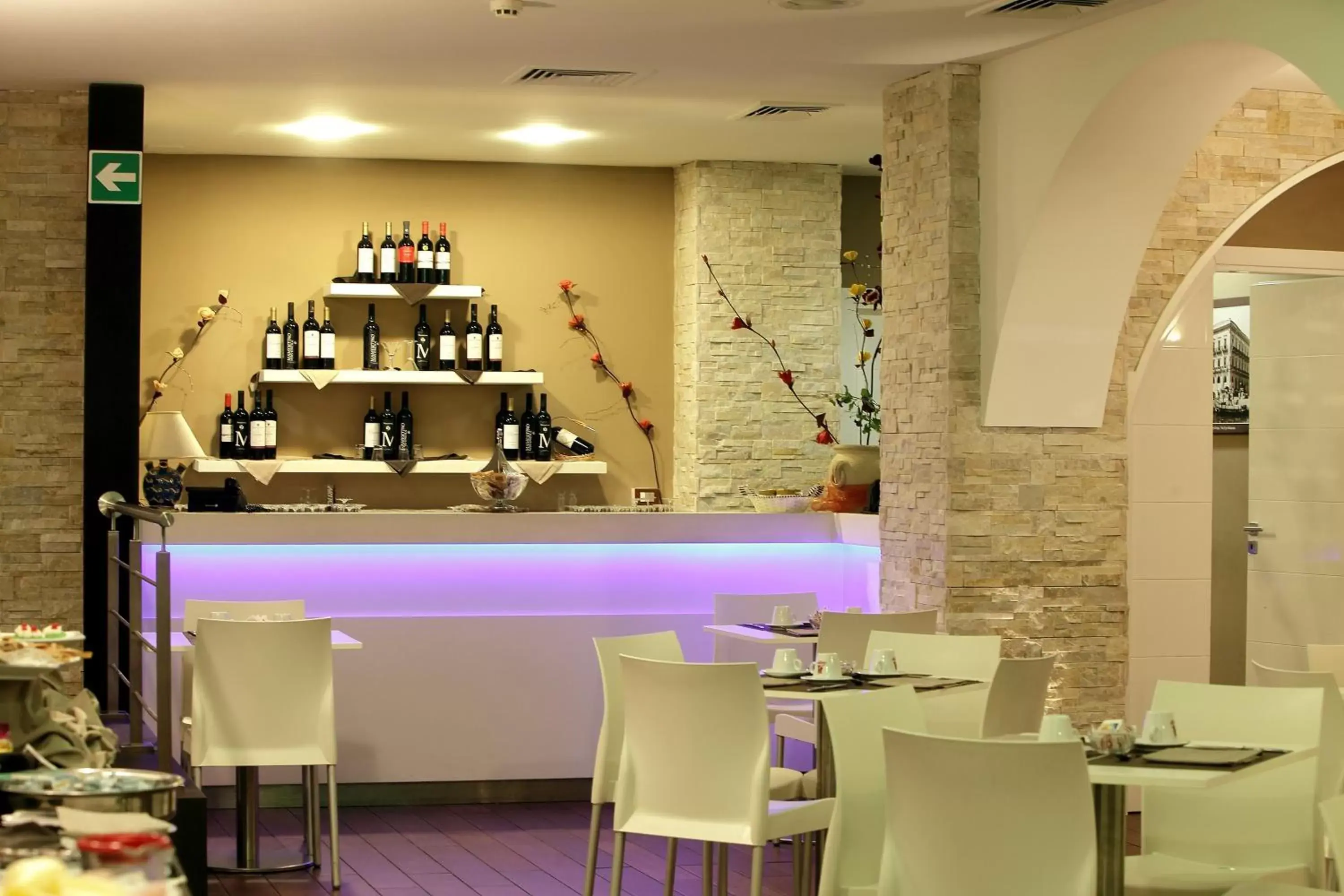 Restaurant/Places to Eat in Ibis Styles Palermo Cristal