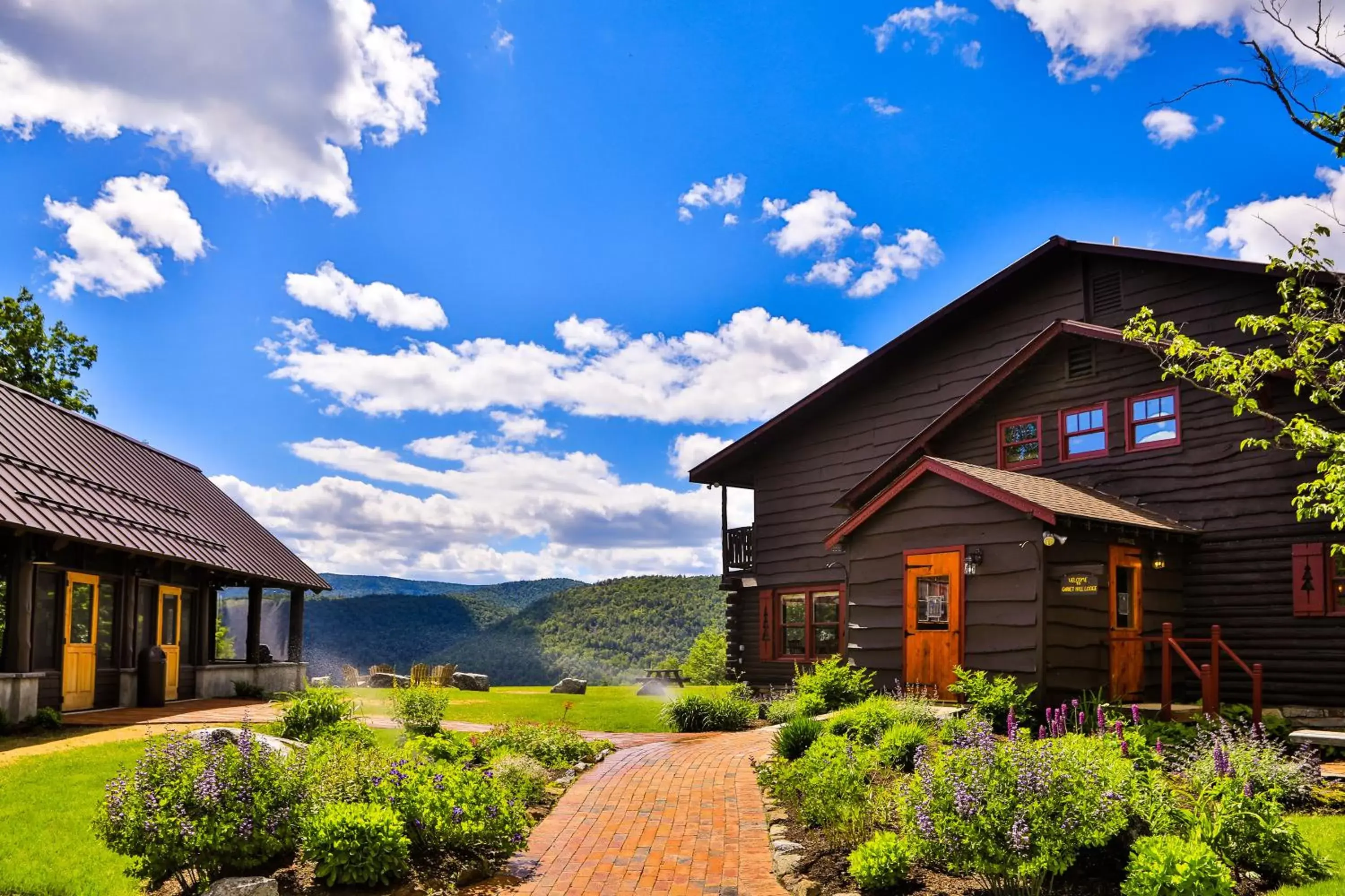 Property Building in Garnet Hill Lodge