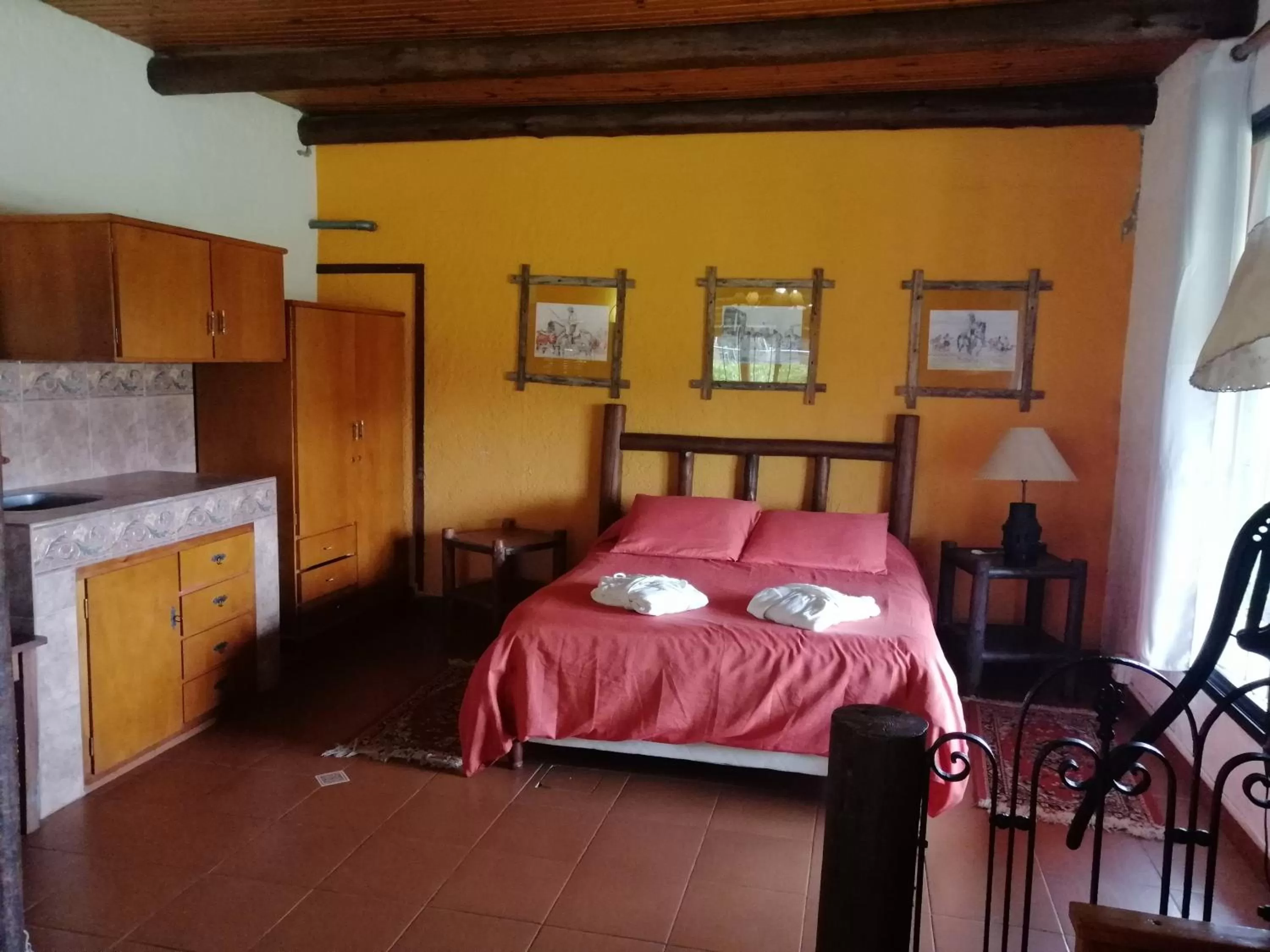 Photo of the whole room, Bed in Estancia Renacimiento