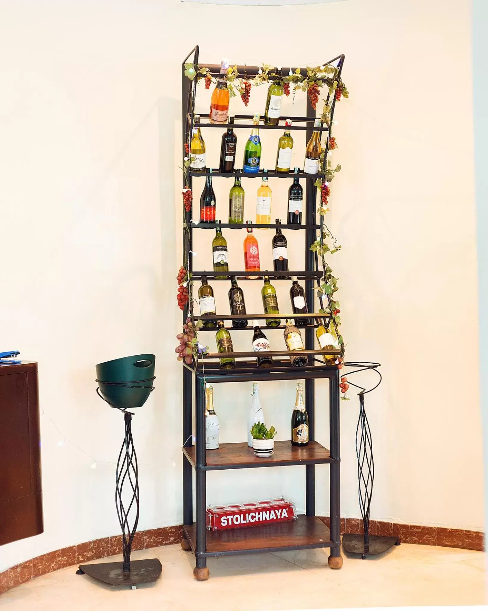 Food and drinks in Holiday Inn Dar Es Salaam by IHG Food and drinks in Holiday Inn Dar Es Salaam by IHG