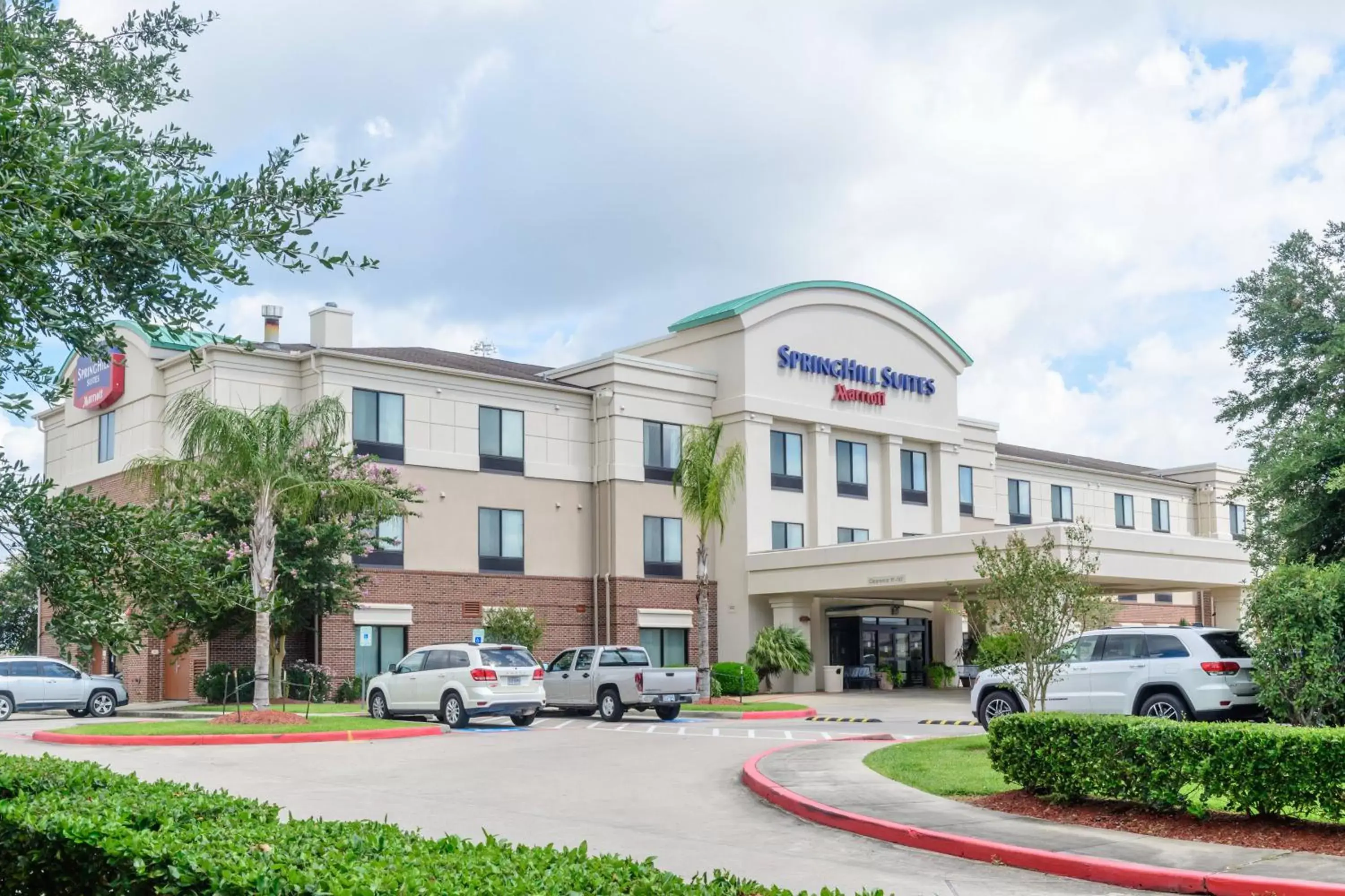 Property Building in SpringHill Suites Houston Pearland