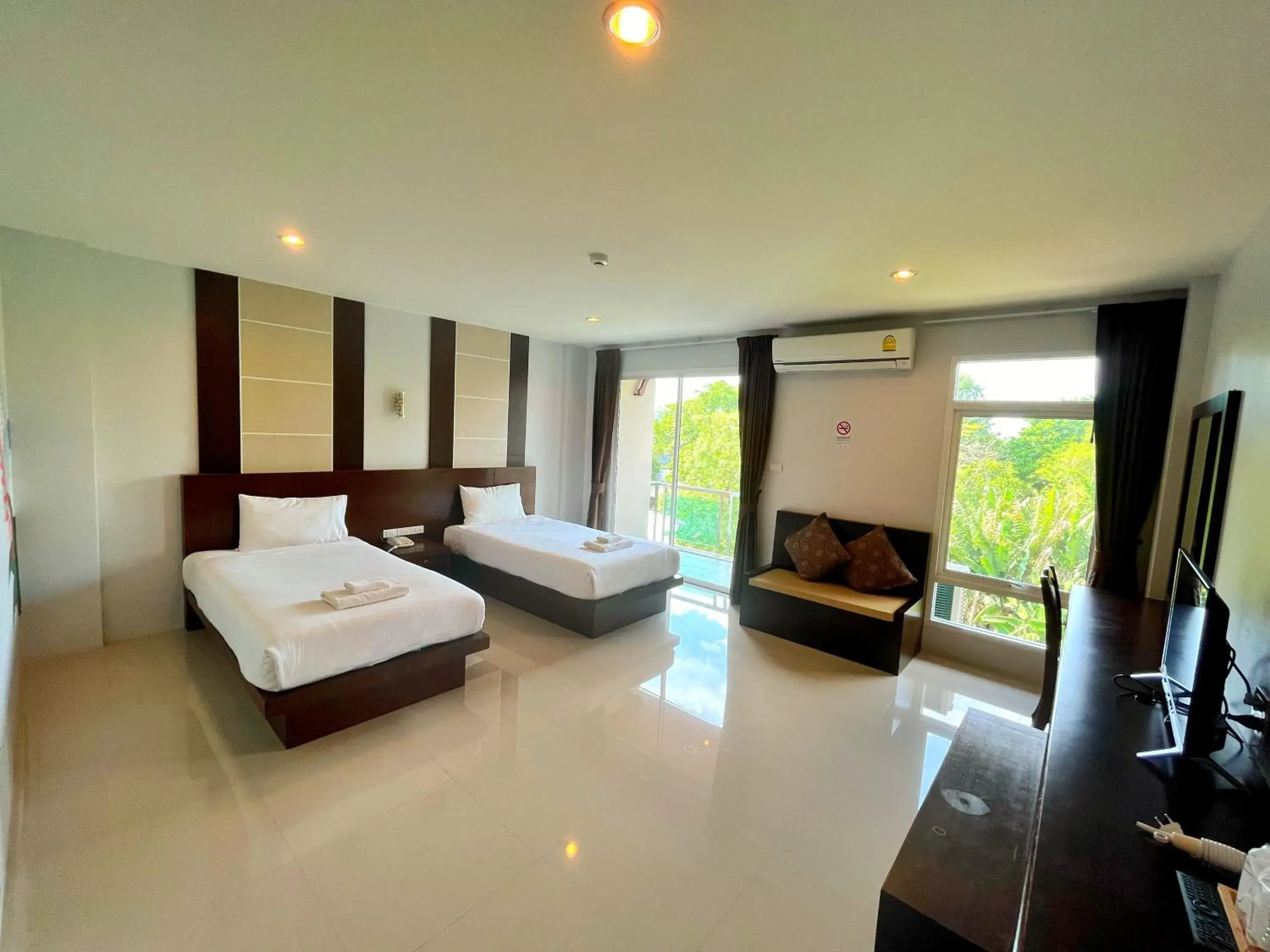 Peak Boutique City Hotel Krabi