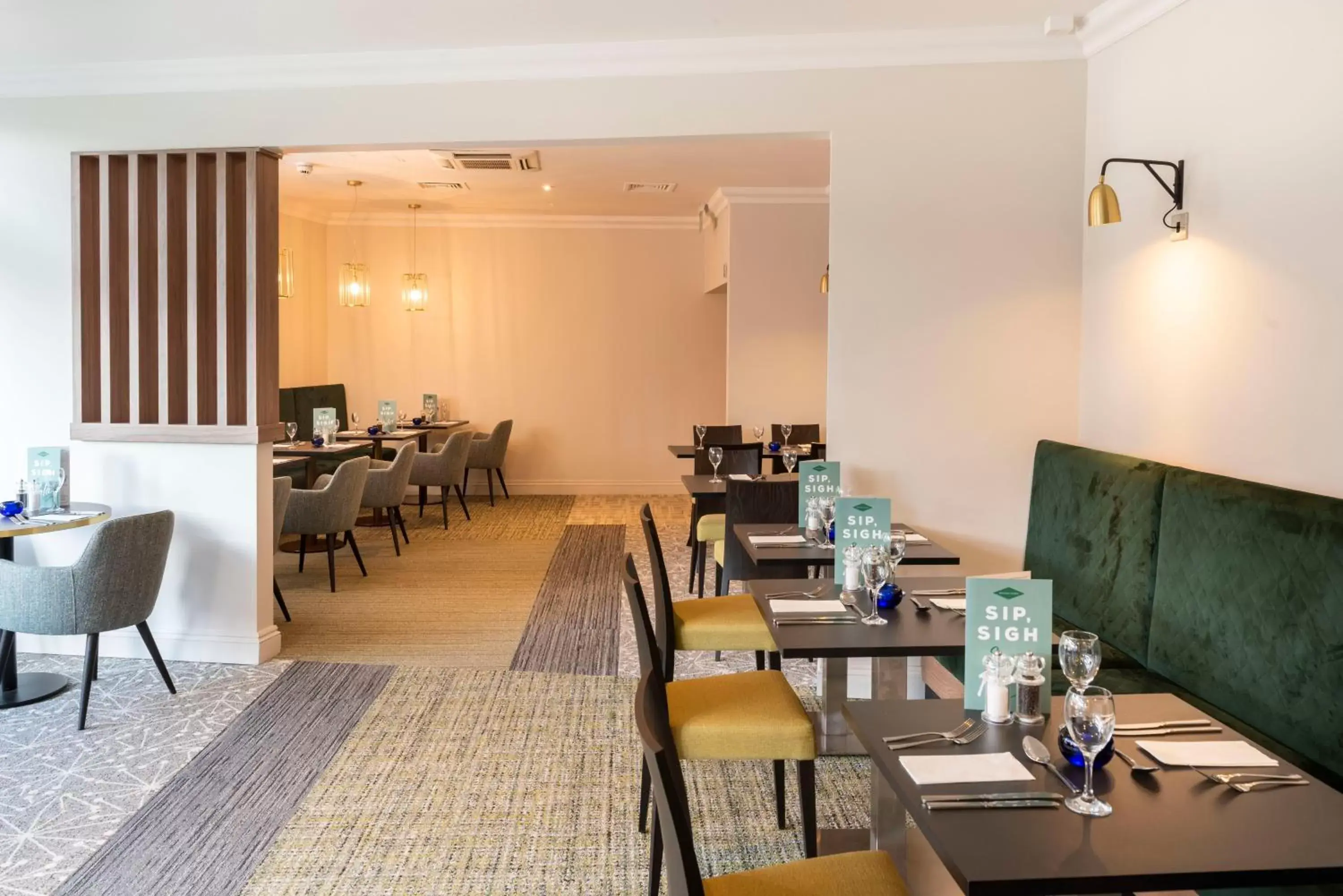 Restaurant/places to eat in Holiday Inn Birmingham M6, Jct7 by IHG Restaurant/places to eat in Holiday Inn Birmingham M6, Jct7 by IHG