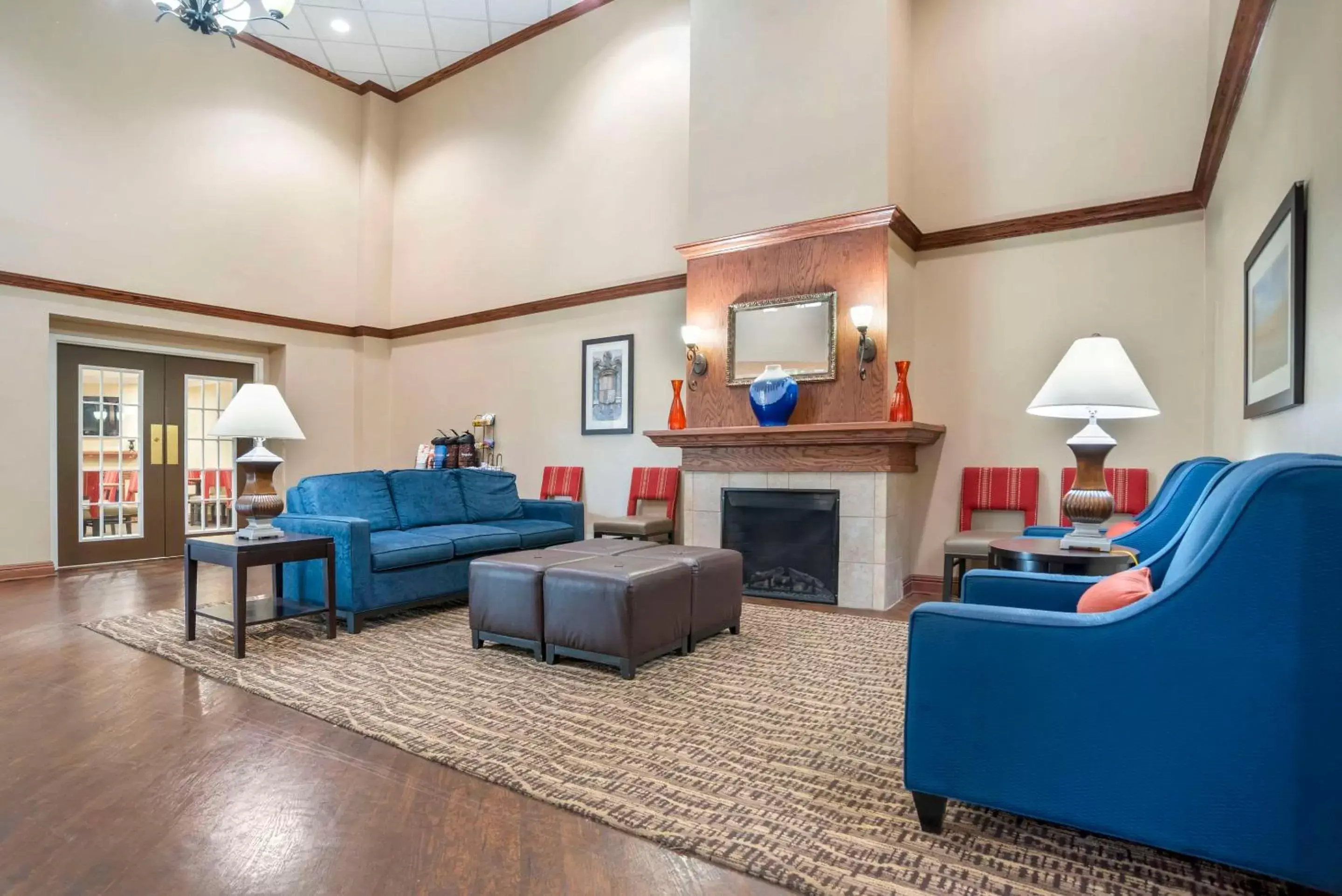 Lobby or reception, Seating Area in Comfort Inn & Suites Mobile near Eastern Shore Centre