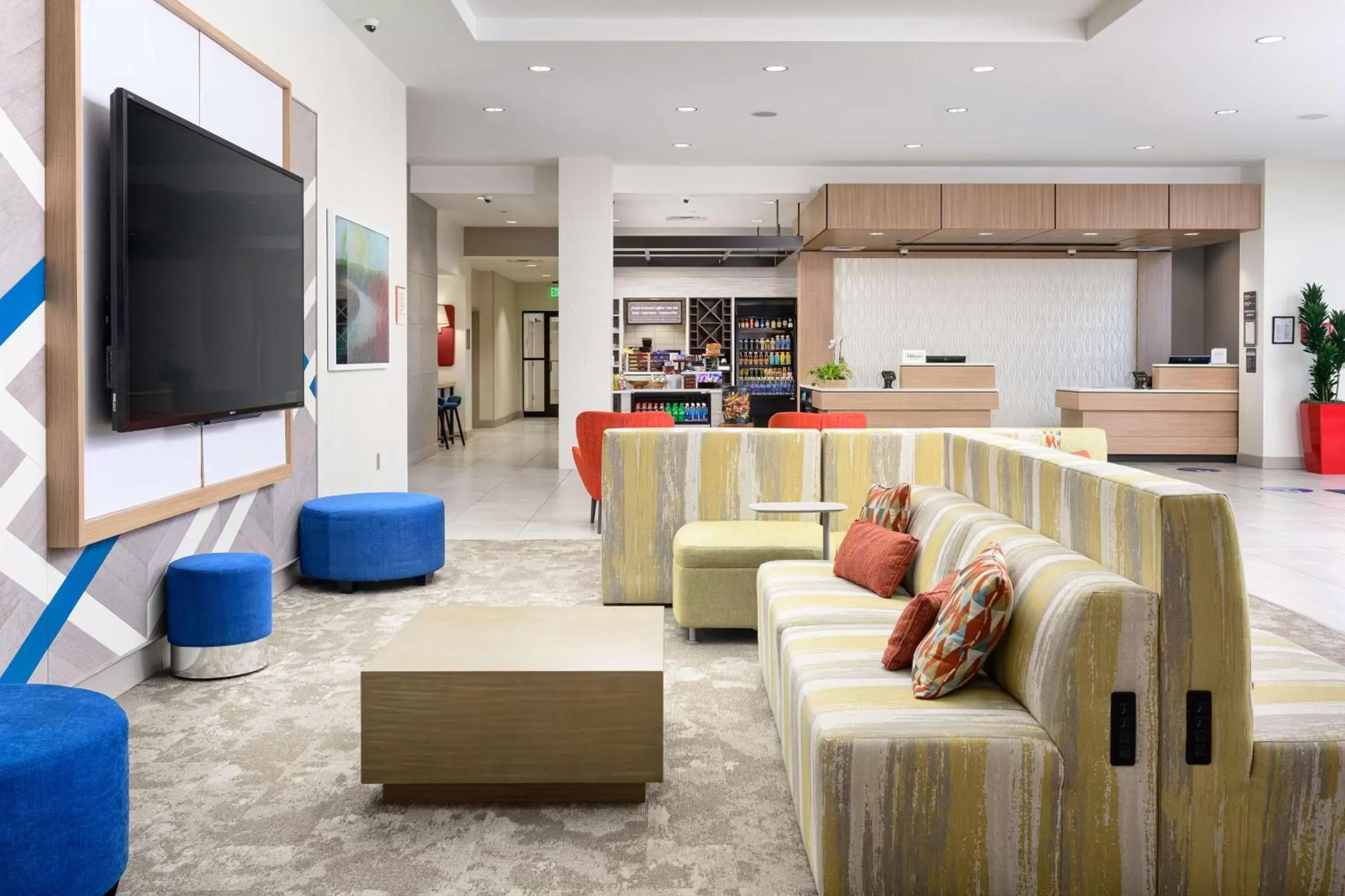 Lobby or reception in Hilton Garden Inn Knoxville Papermill Drive, Tn