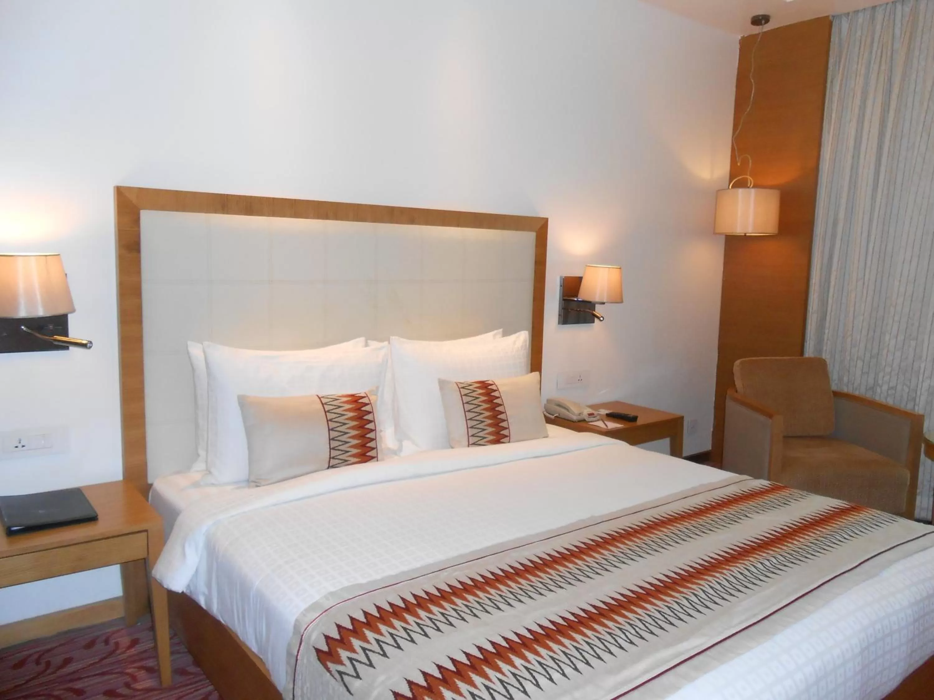 Bed in Pride Plaza Hotel, Kolkata