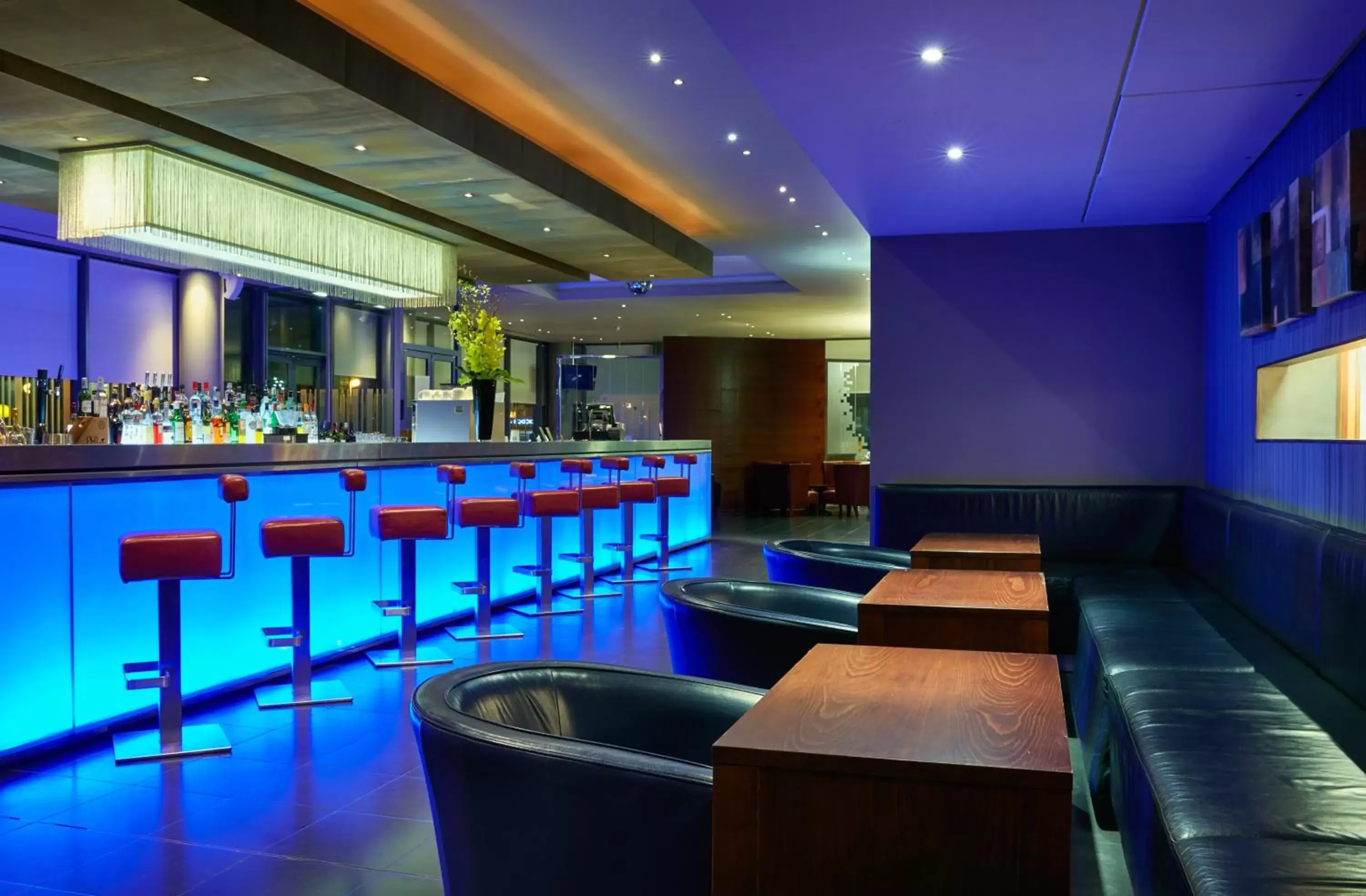 Lounge or bar, Lounge/Bar in Crowne Plaza London - Docklands, an IHG Hotel