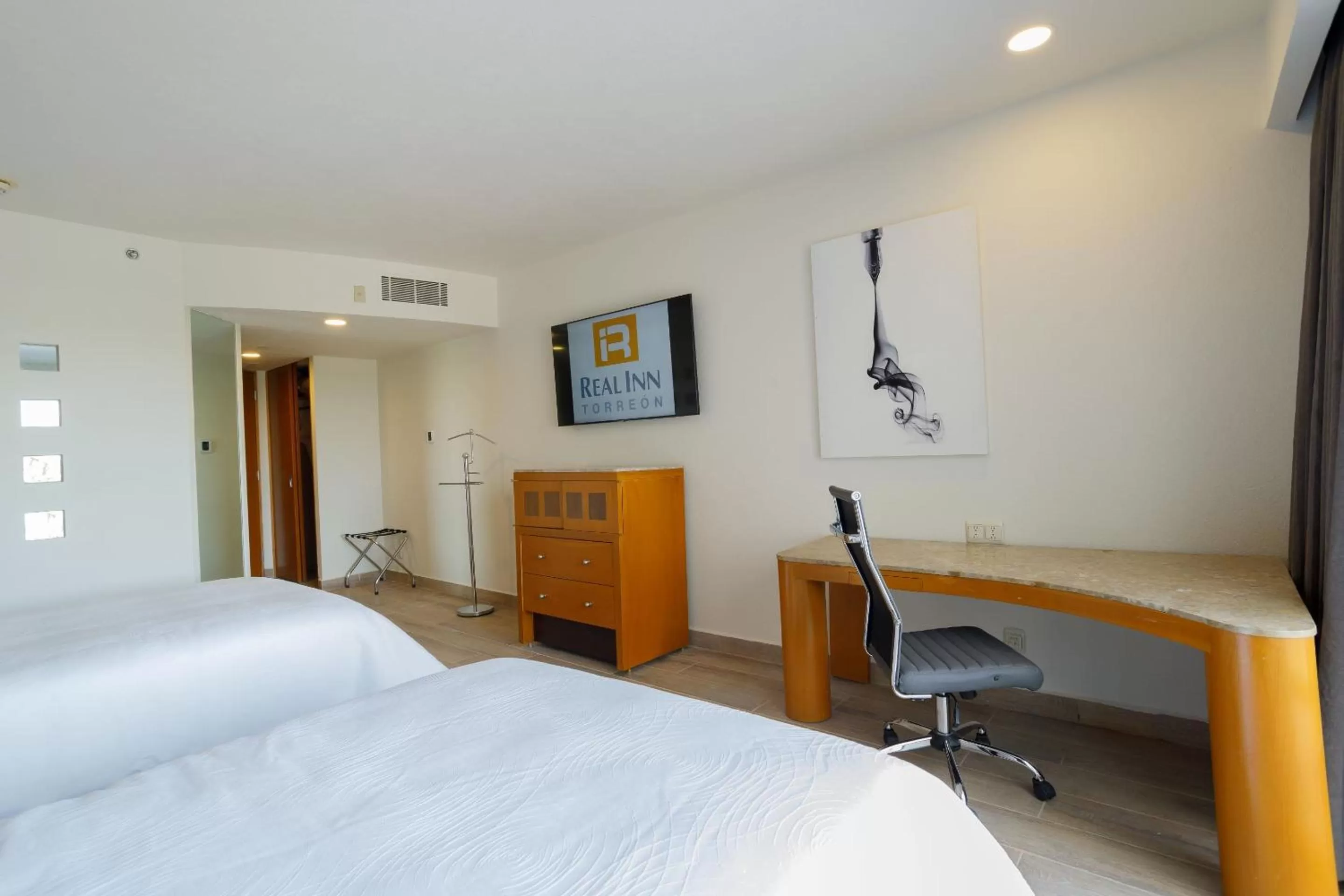 Bedroom, Bed in Real Inn Torreon